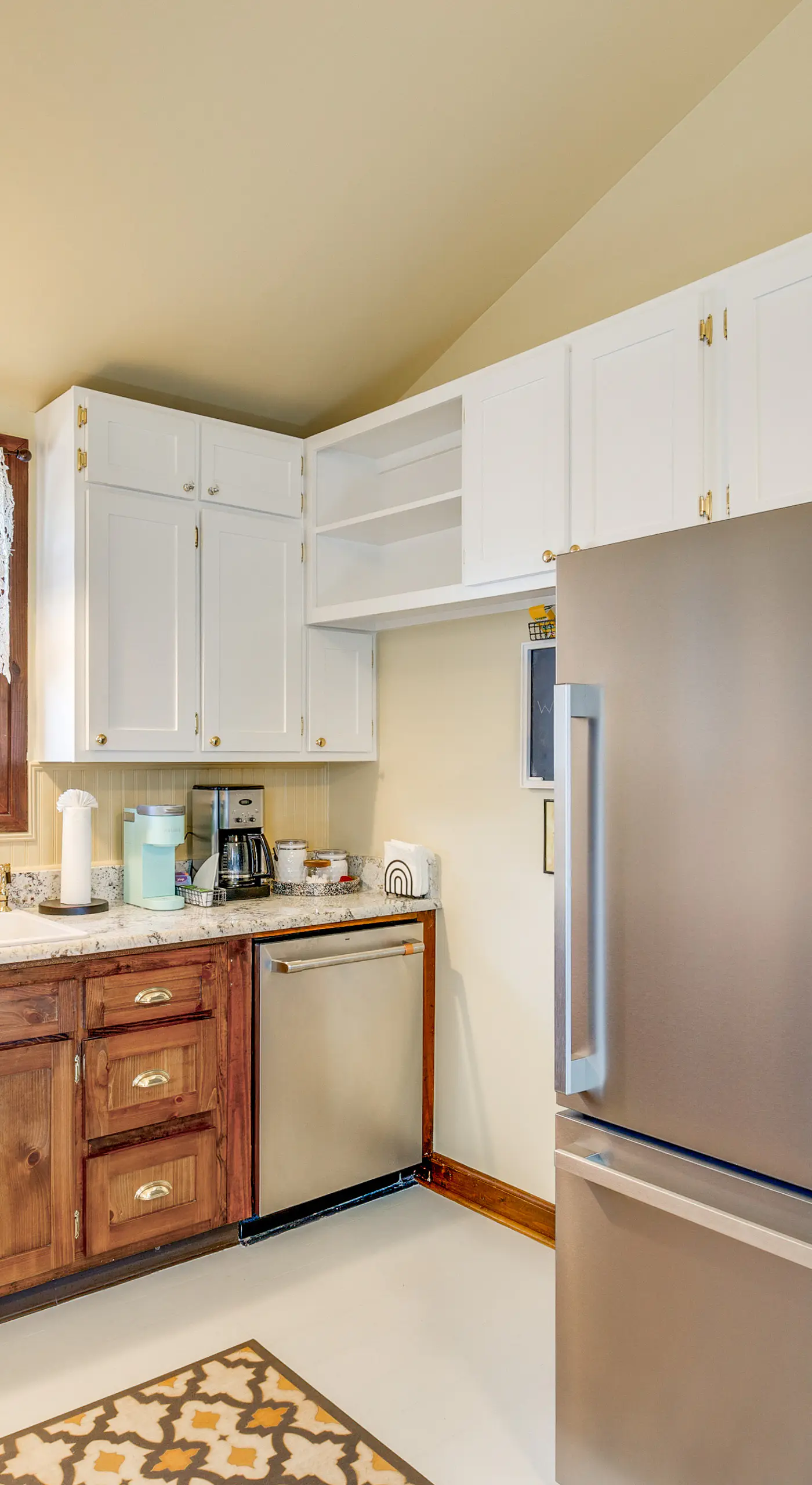 Granbury Home w/ Fire Pit, Walk to The Square!