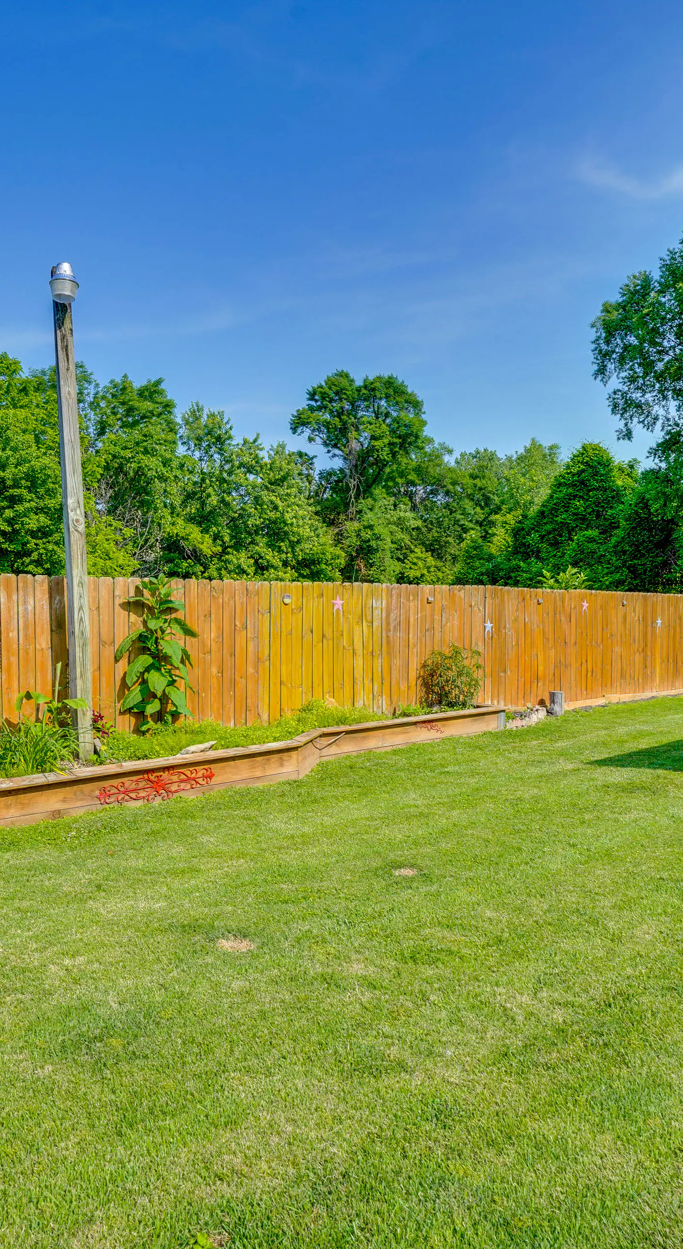 Pet-Friendly Clarksville Home w/ Central A/C