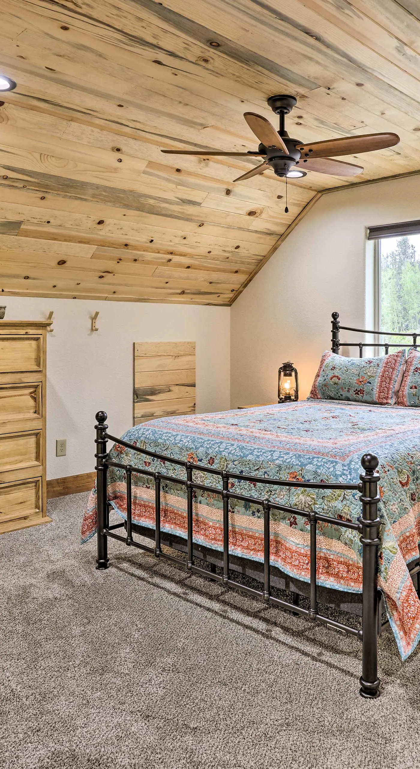 Rocky Mountain Alma Cabin with Deck & Hot Tub!