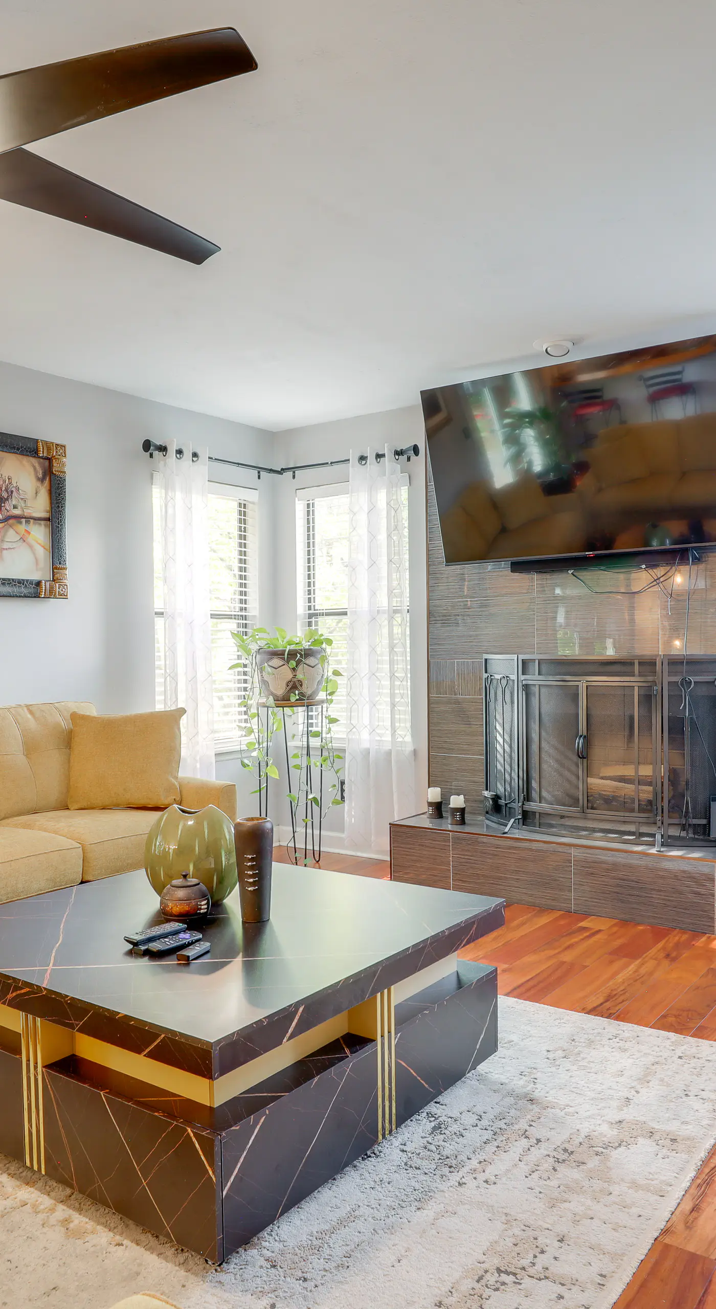 4 Mi to Stone Mountain: Retreat w/ Office!