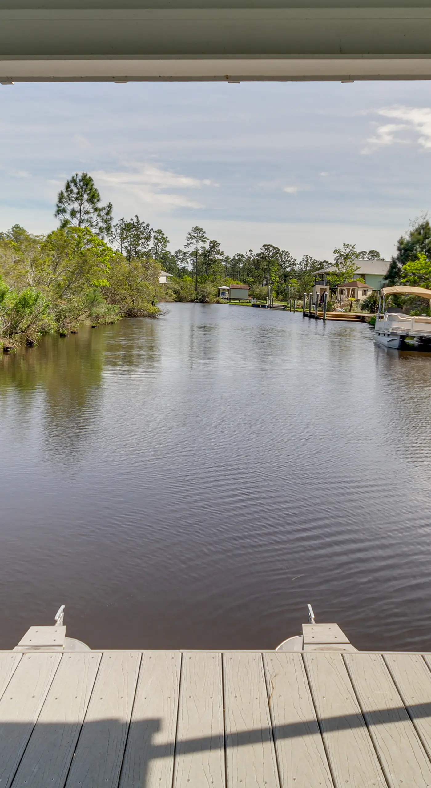 Bay St Louis Houseboat 6 Mi to Old Town & Beach!