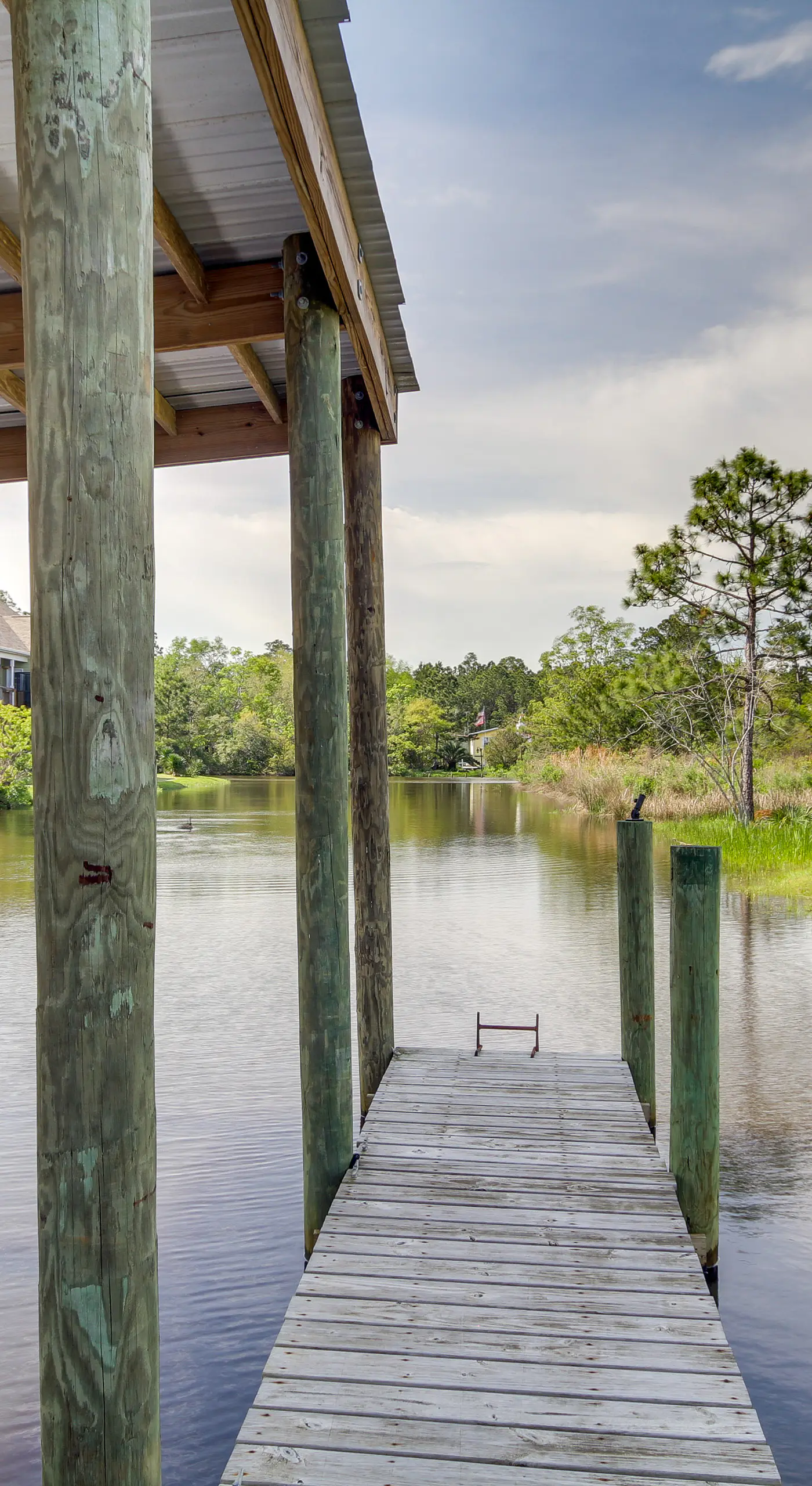Bay St Louis Houseboat 6 Mi to Old Town & Beach!