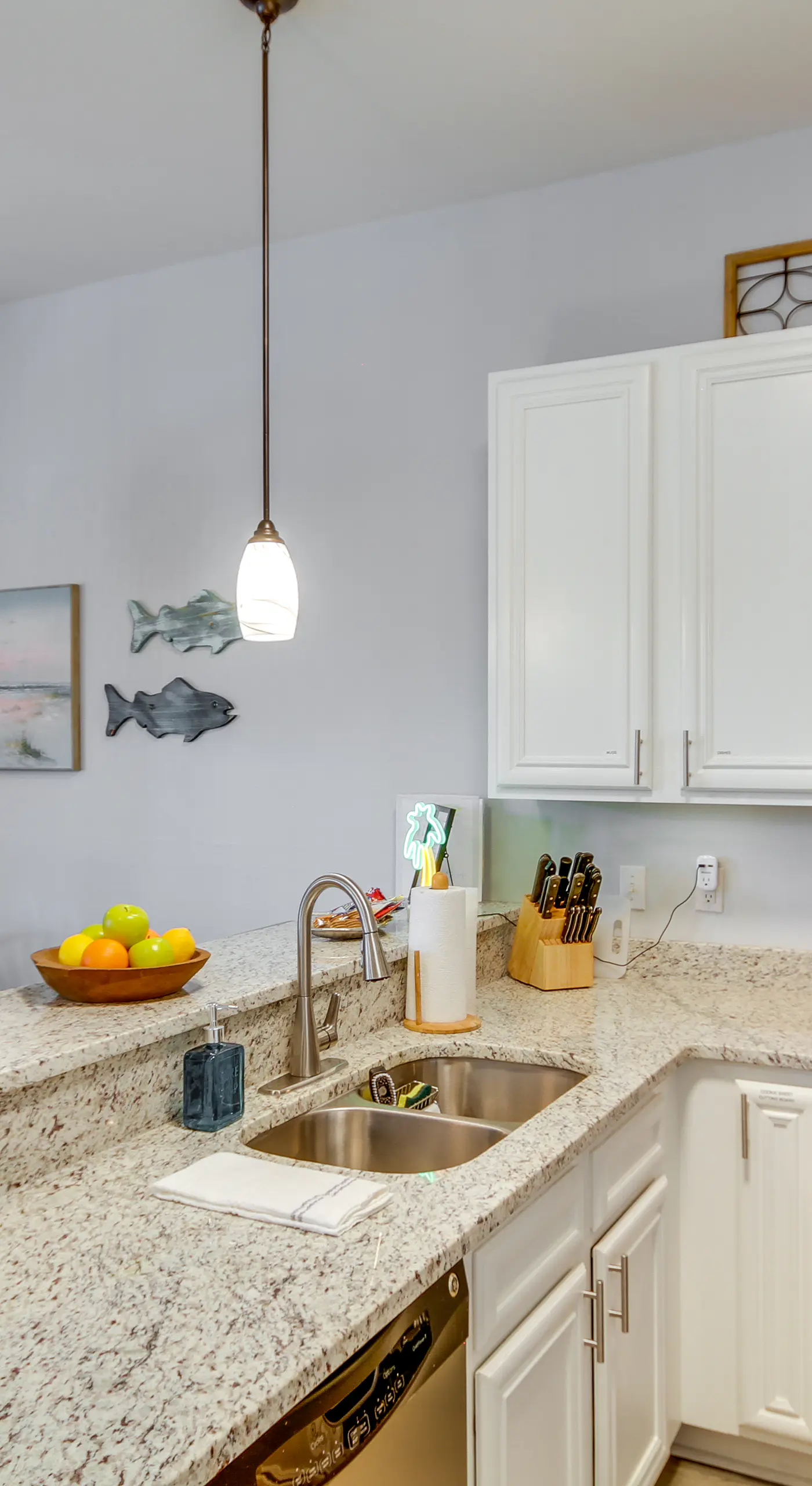 'Cloud 9 on the Gulf', 1 Mi to Beach: Pet Friendly