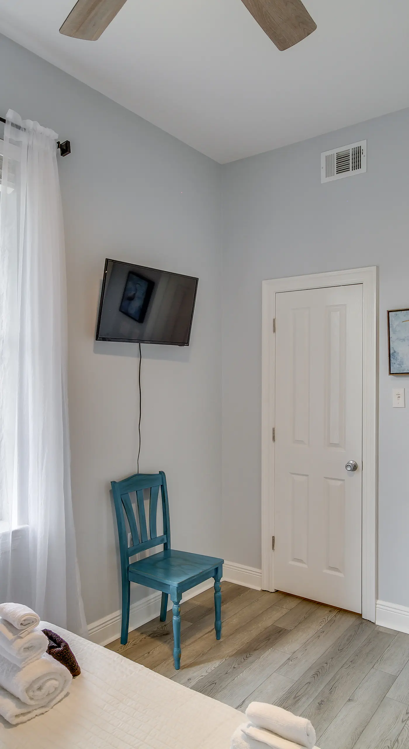 'Cloud 9 on the Gulf', 1 Mi to Beach: Pet Friendly