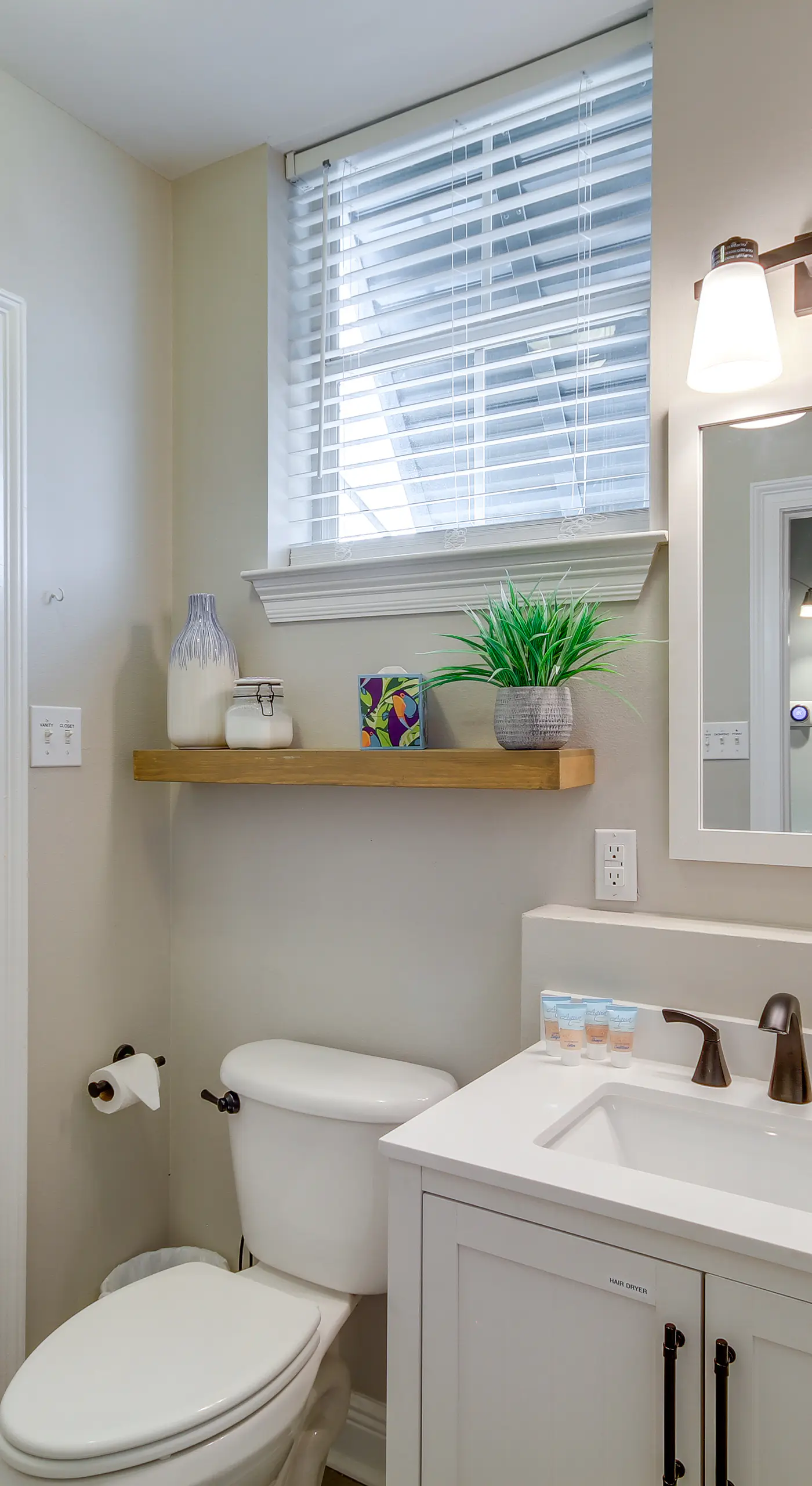 'Cloud 9 on the Gulf', 1 Mi to Beach: Pet Friendly