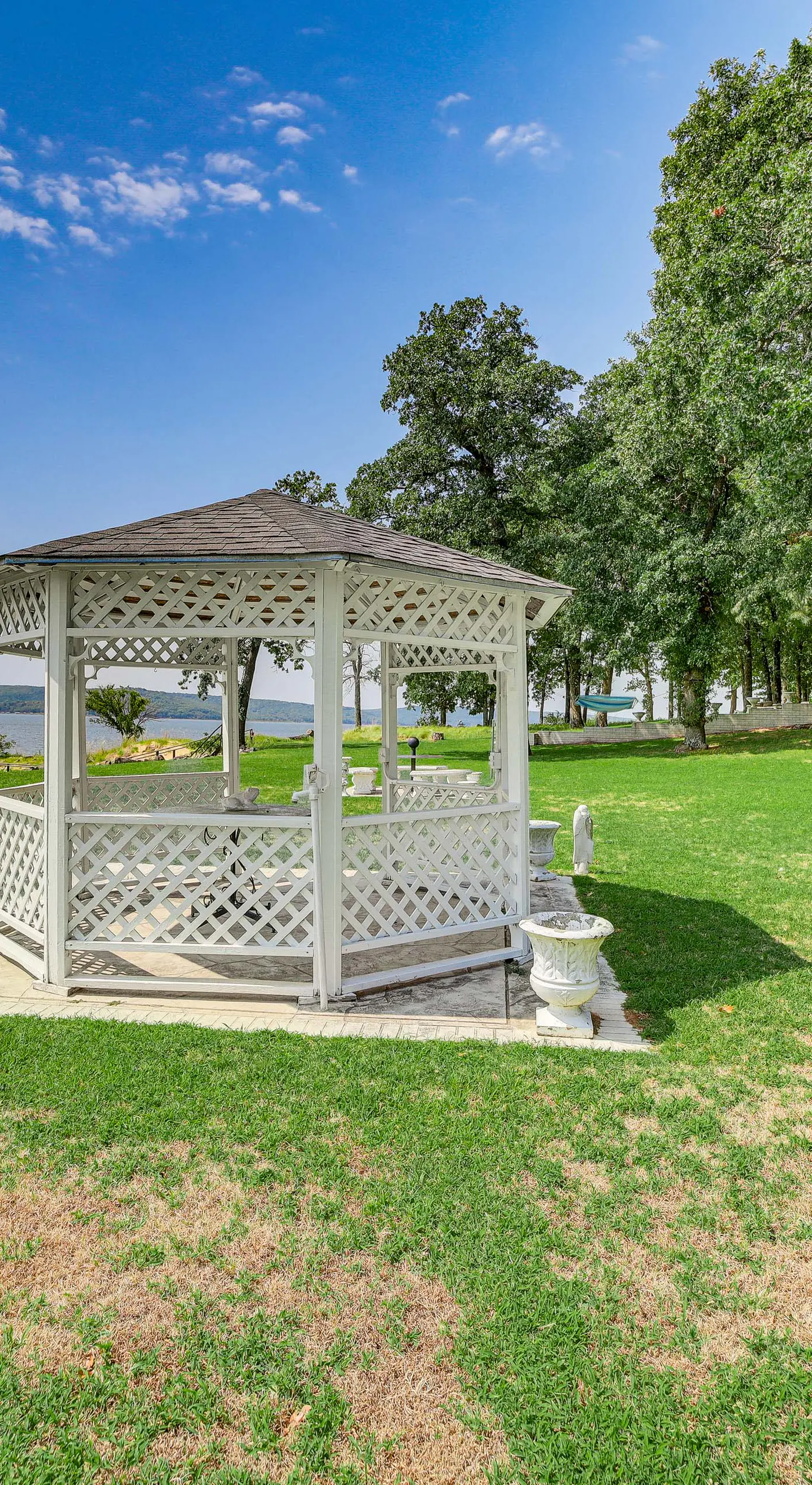 Lakefront Eufaula Escape w/ Dock + Private Beach!