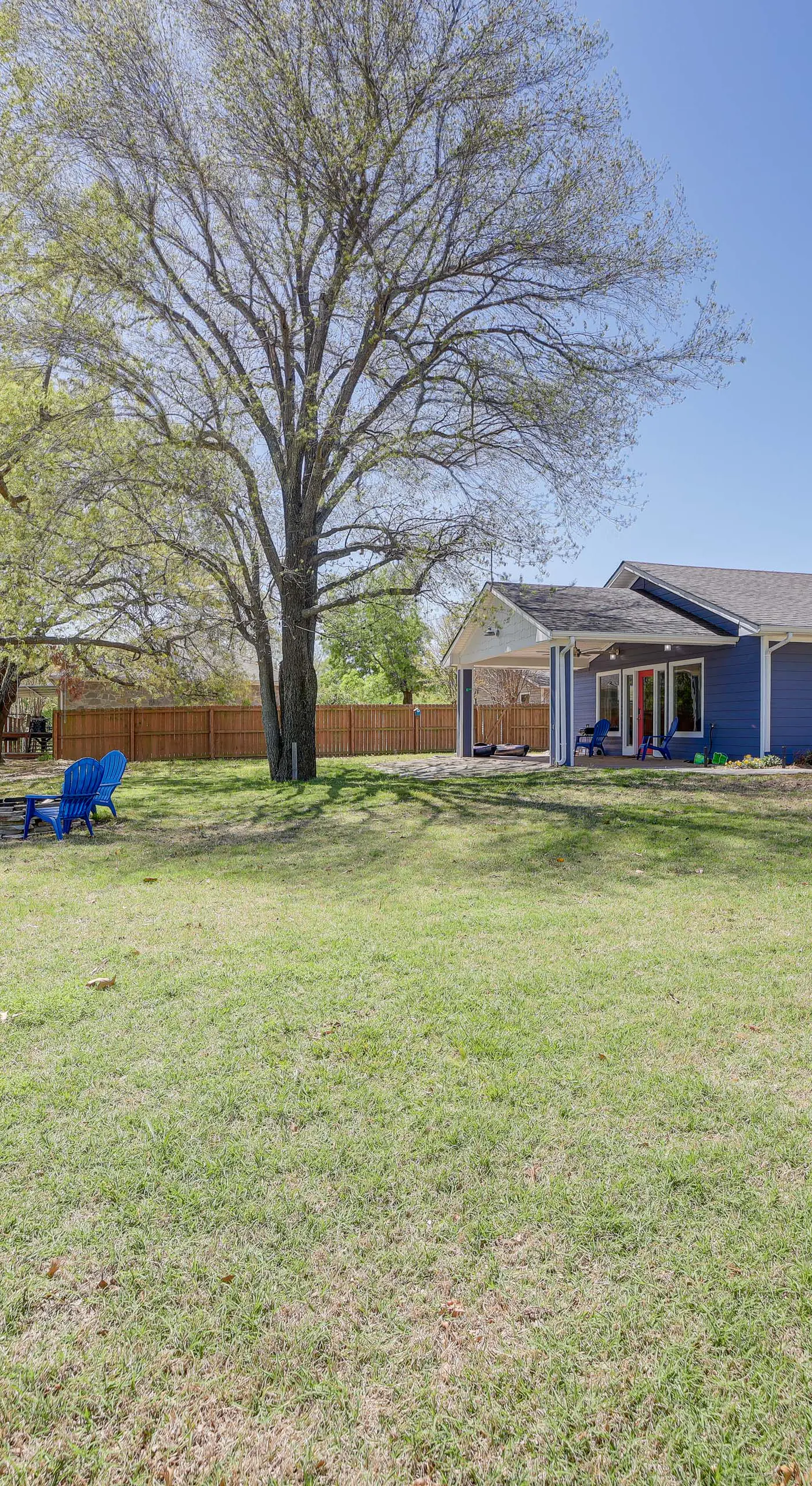 Lakefront Eufaula Cabin w/ Fire Pit & Private Dock