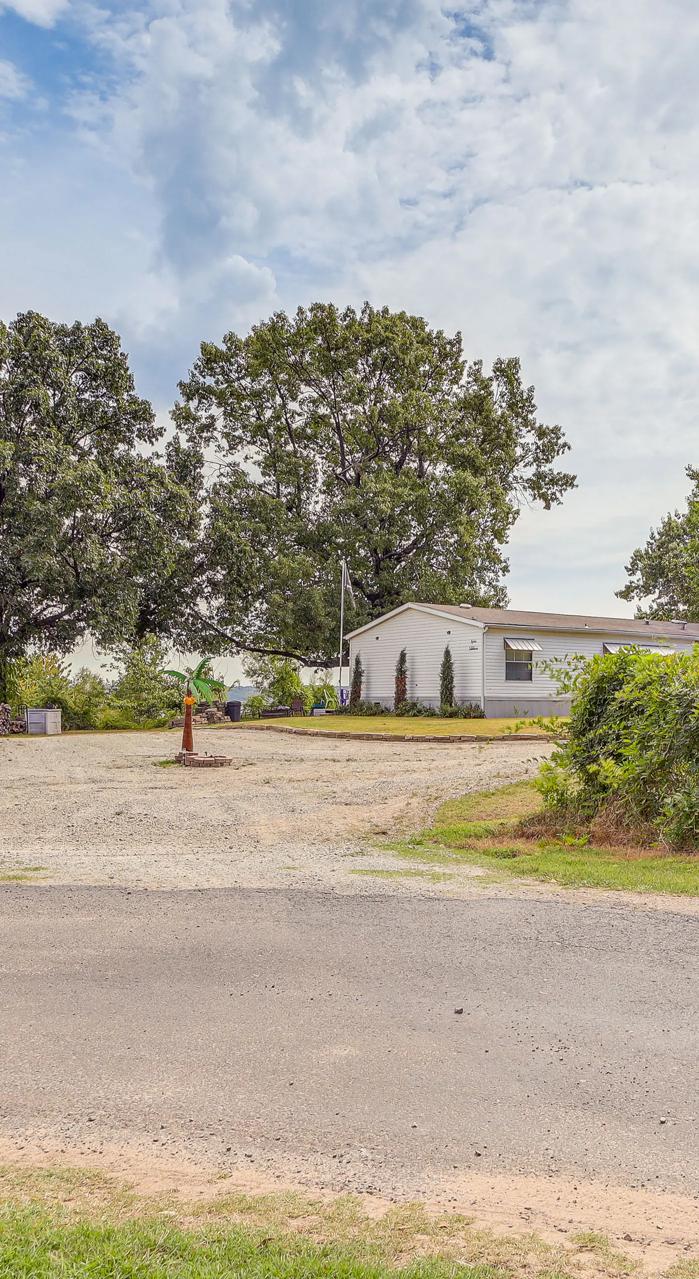 Lakefront Eufaula Cabin w/ Fire Pit & Private Dock