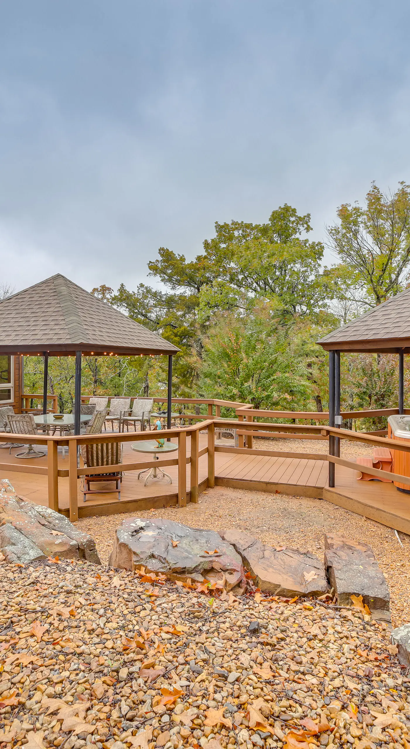 Lake Eufaula Cabin w/ Dock at Nine Marina
