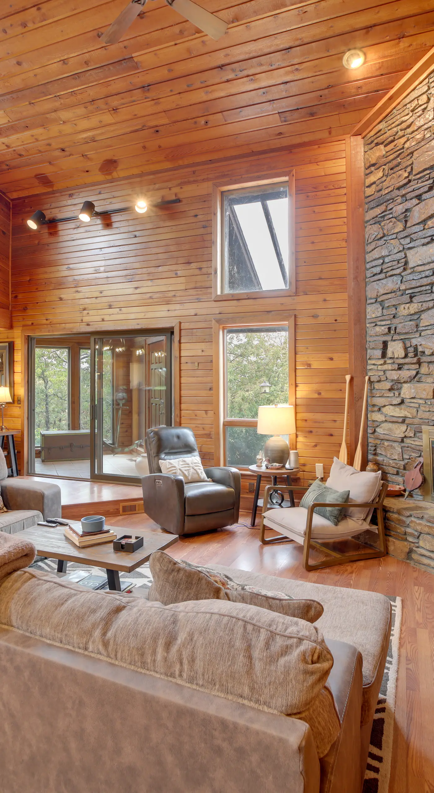 Lake Eufaula Cabin w/ Dock at Nine Marina