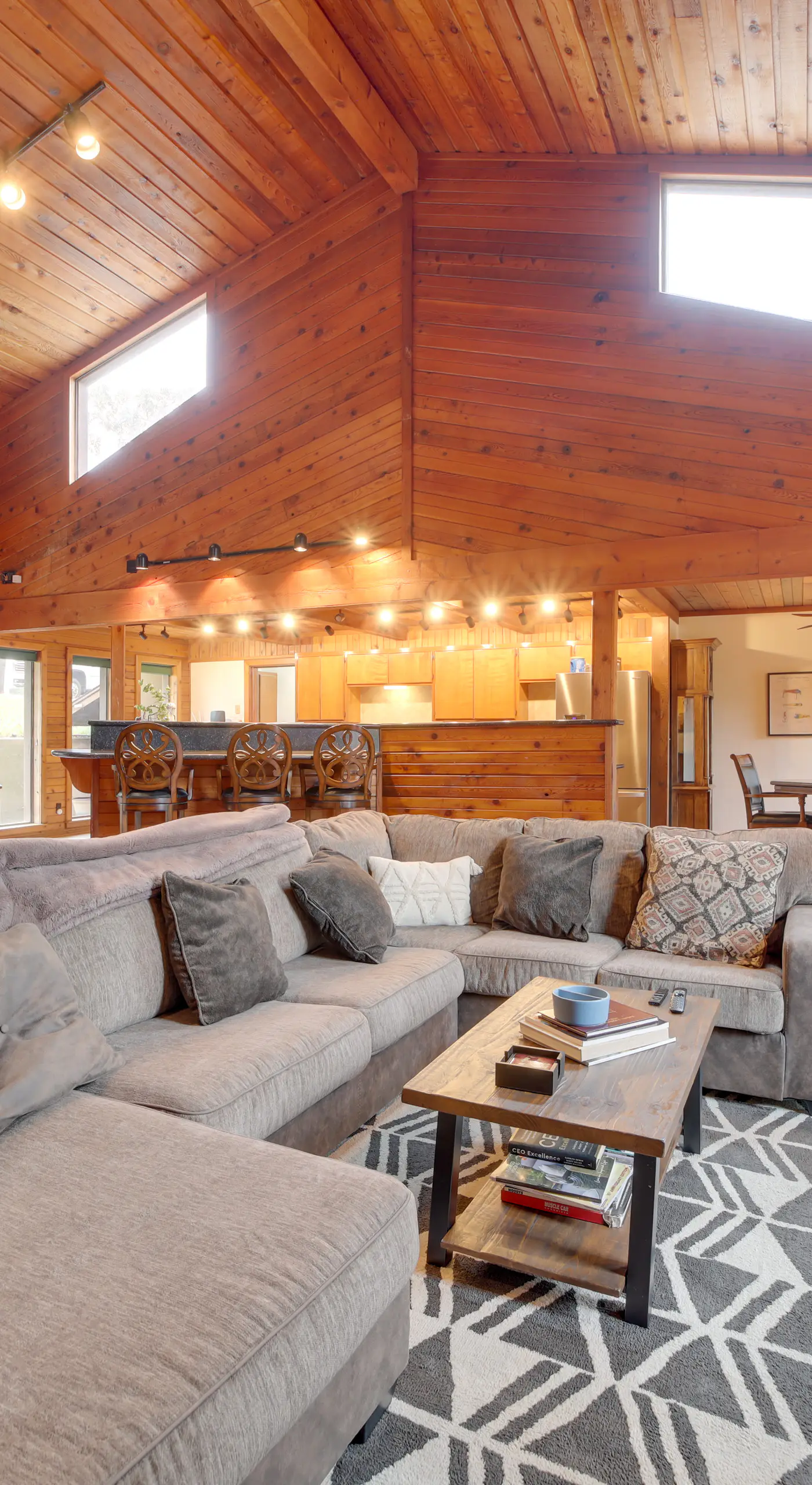 Lake Eufaula Cabin w/ Dock at Nine Marina