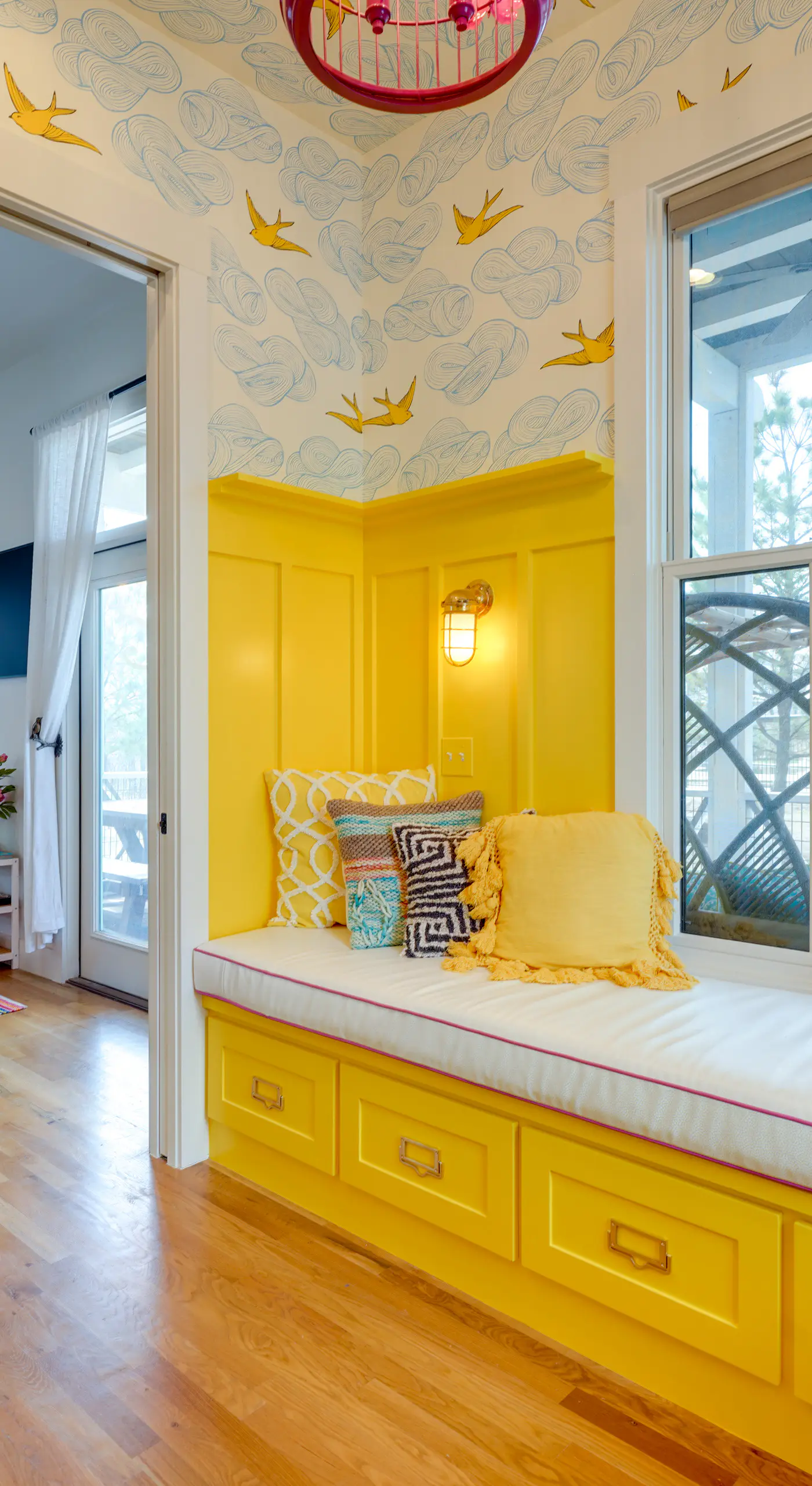 Carlton Landing Home w/ Poolside Lake View!