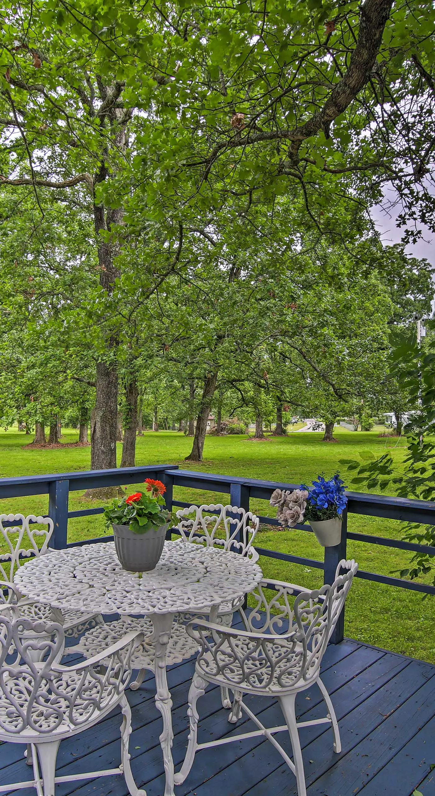 Hot Tub & Deck: Tranquil Home Near Grand Lake