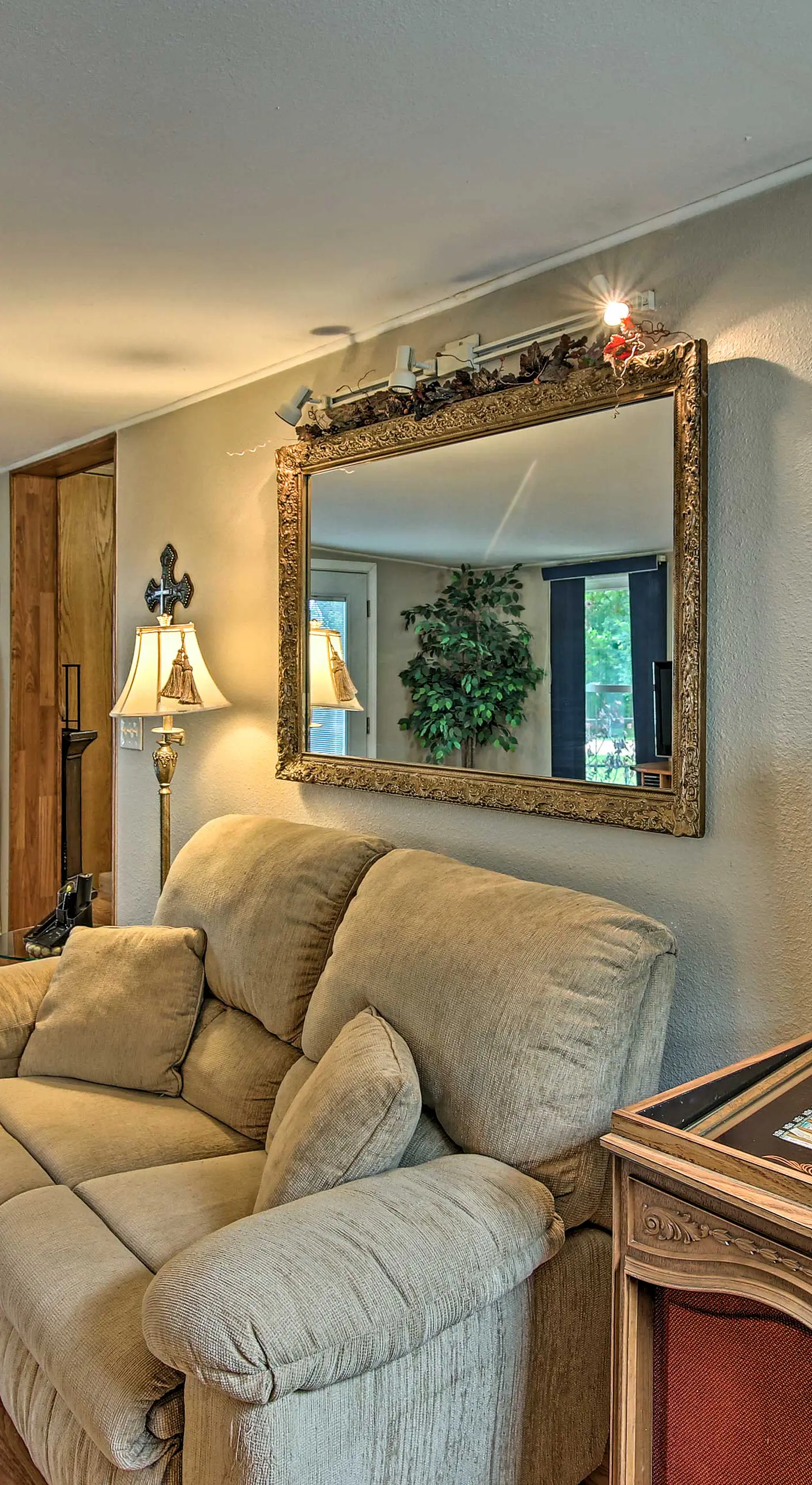 Hot Tub & Deck: Tranquil Home Near Grand Lake