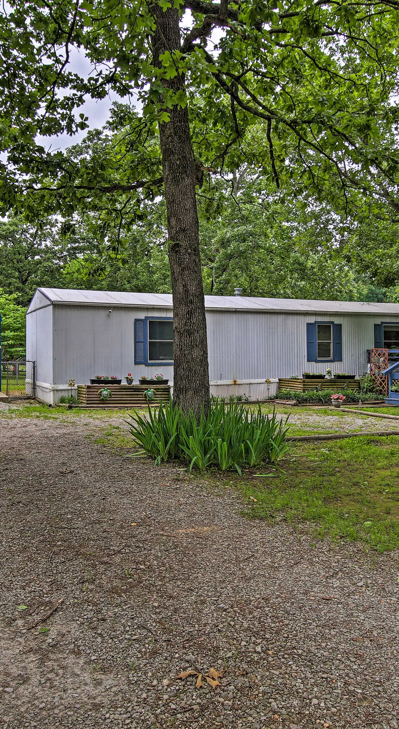 Hot Tub & Deck: Tranquil Home Near Grand Lake