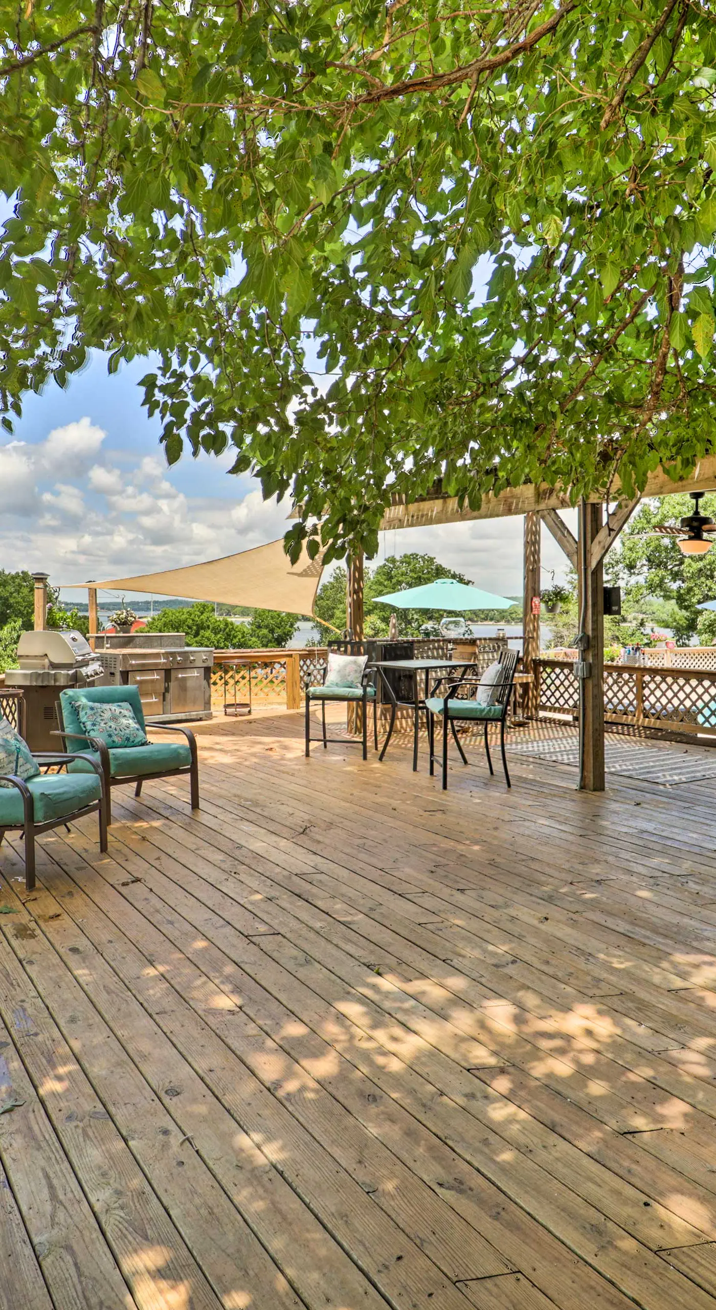 Pool & Outdoor Kitchen: Grand Lake Getaway!