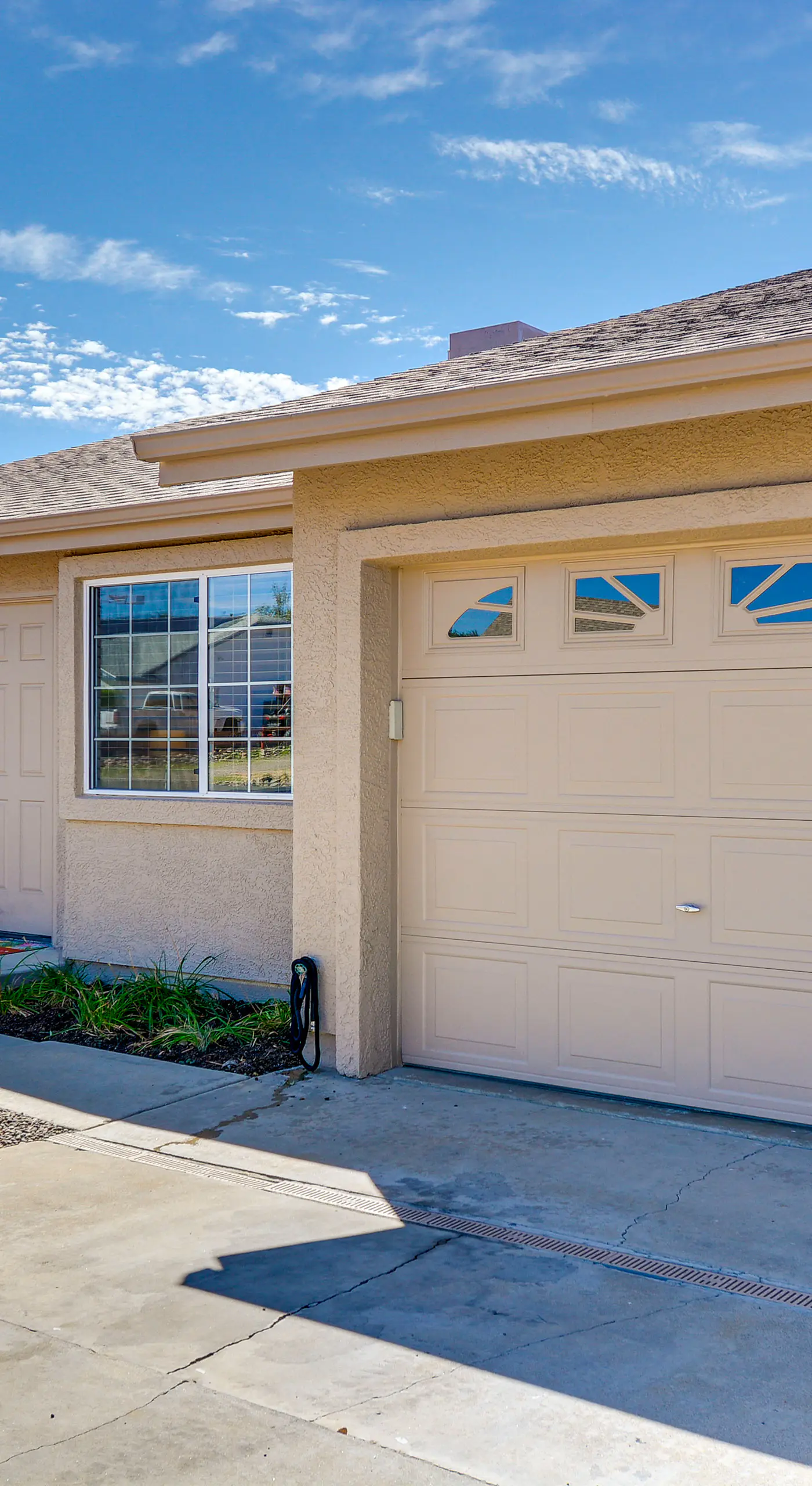 Hot Tub & Fire Pit: Prescott Valley Retreat!