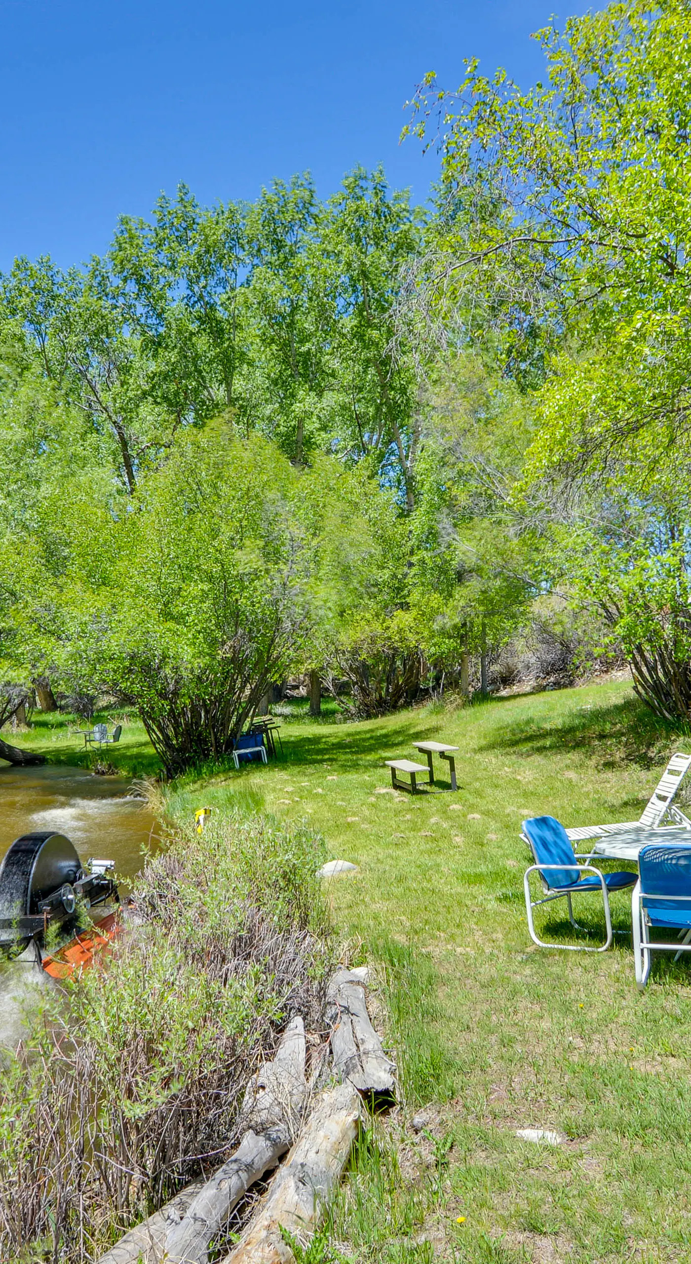 Buena Vista Creekside Home w/ Private Hot Tub!