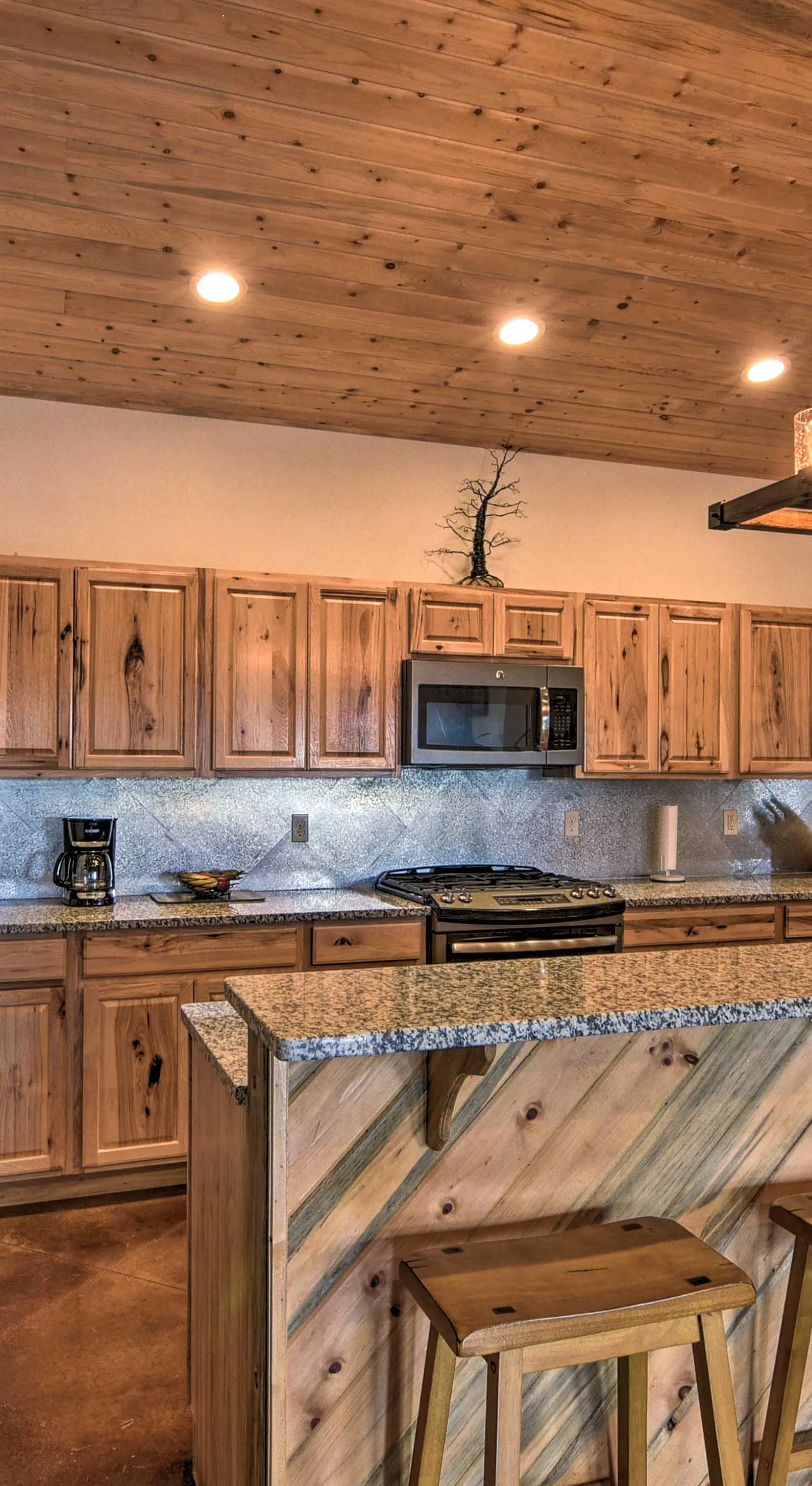 Stunning Home w/ Fire Pit, 11 Mi to Mt Yale!