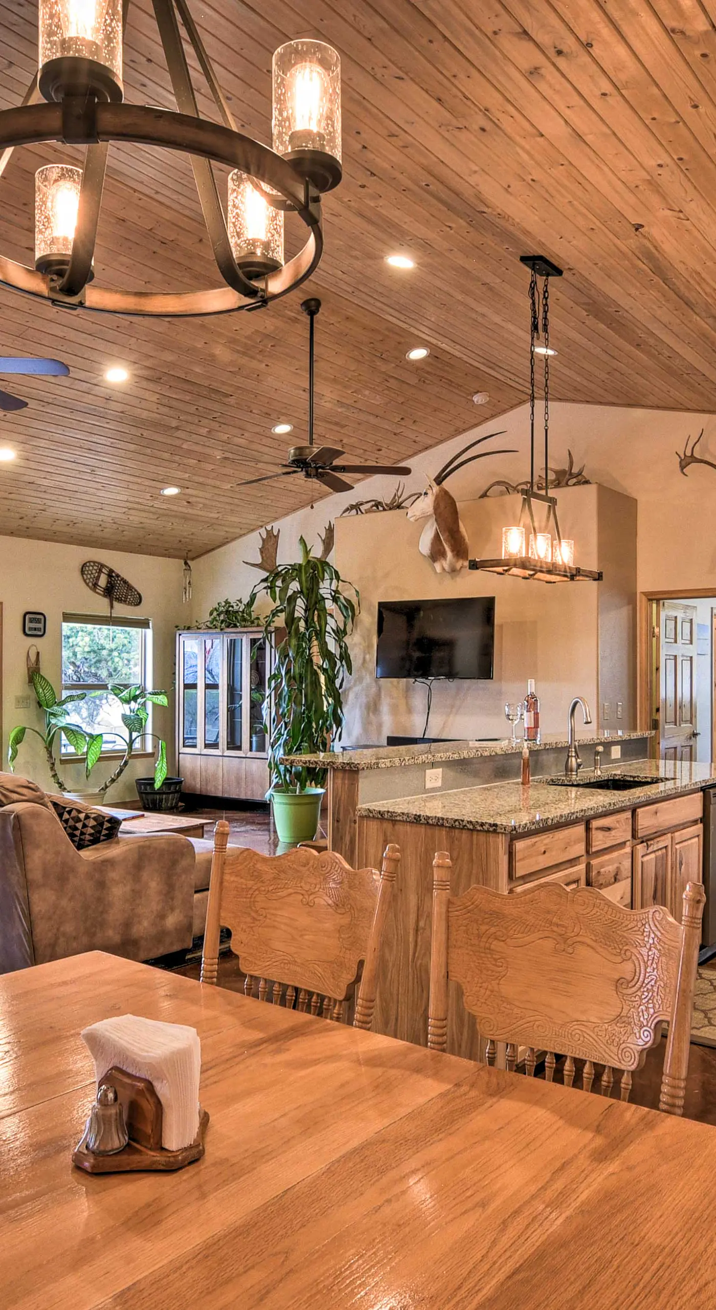 Stunning Home w/ Fire Pit, 11 Mi to Mt Yale!