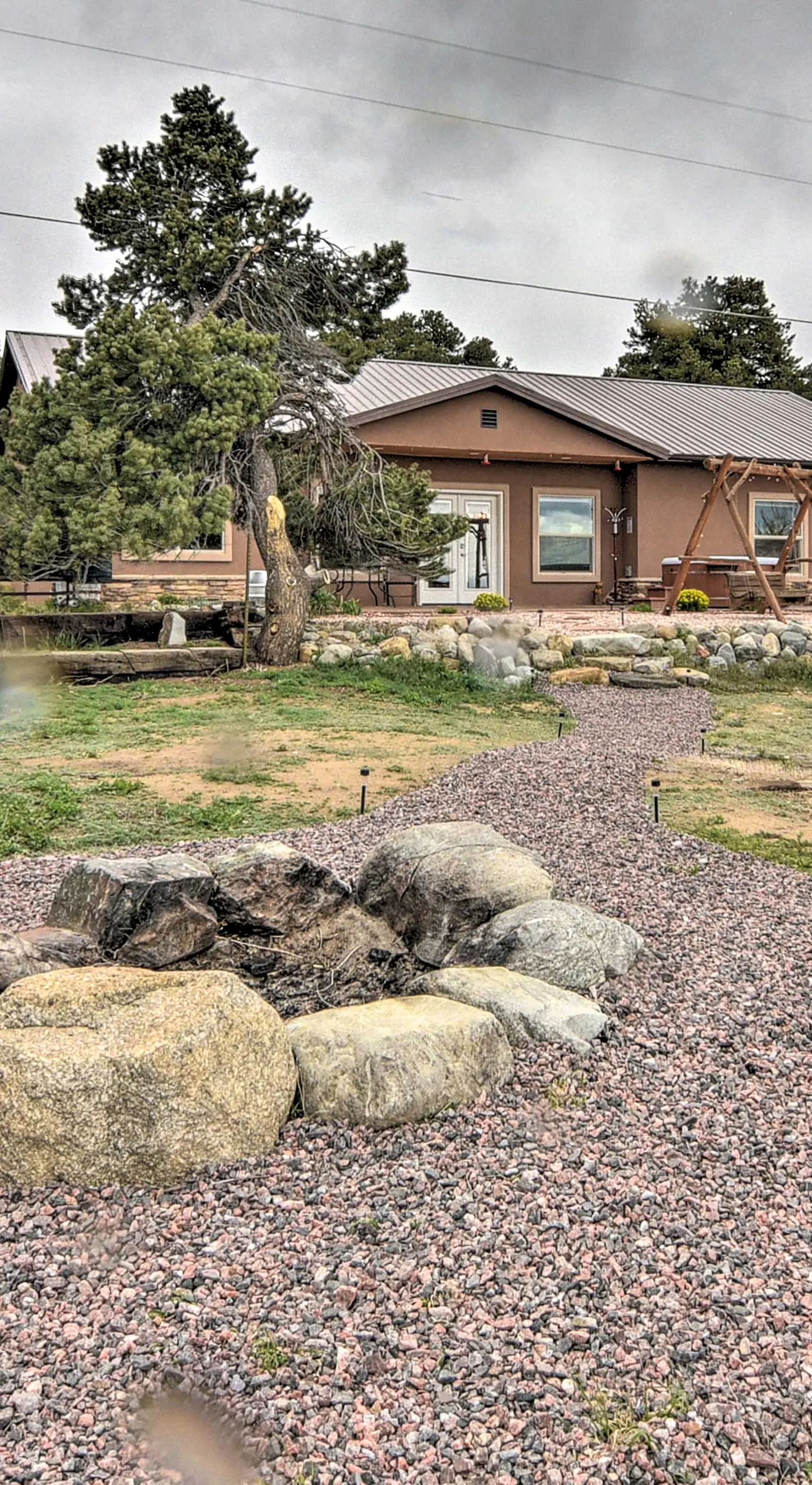 Stunning Home w/ Fire Pit, 11 Mi to Mt Yale!