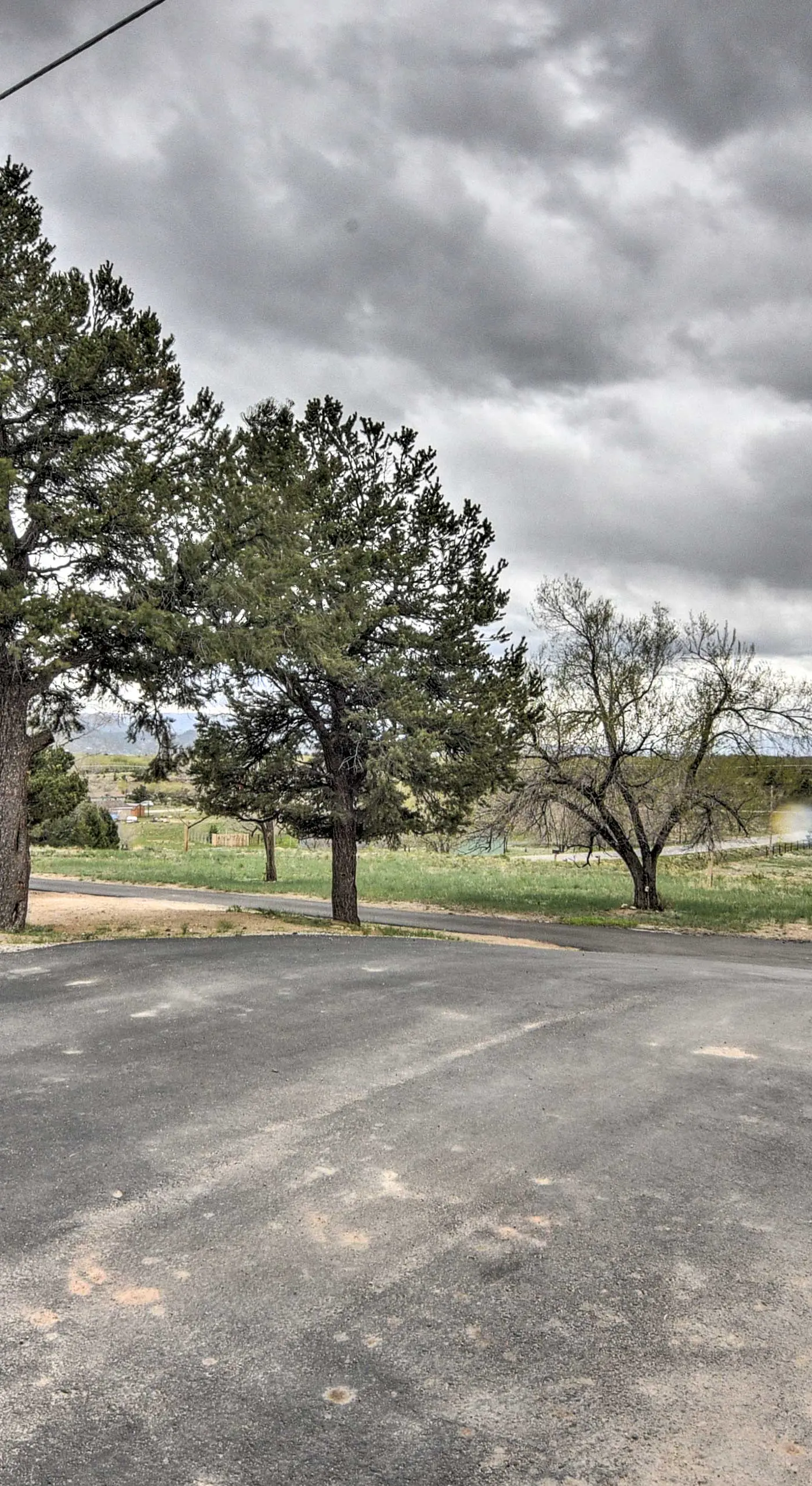 Stunning Home w/ Fire Pit, 11 Mi to Mt Yale!