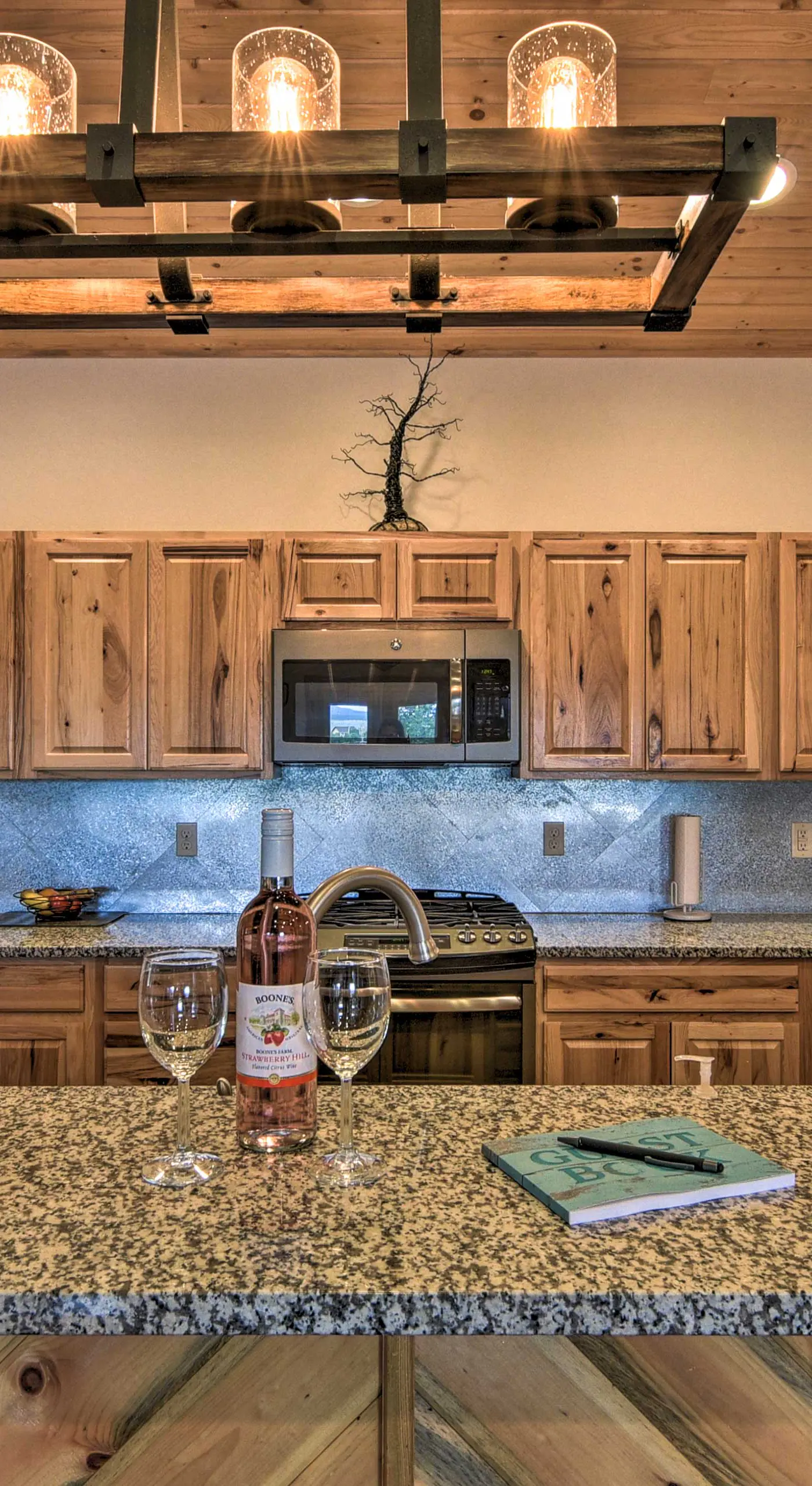 Stunning Home w/ Fire Pit, 11 Mi to Mt Yale!