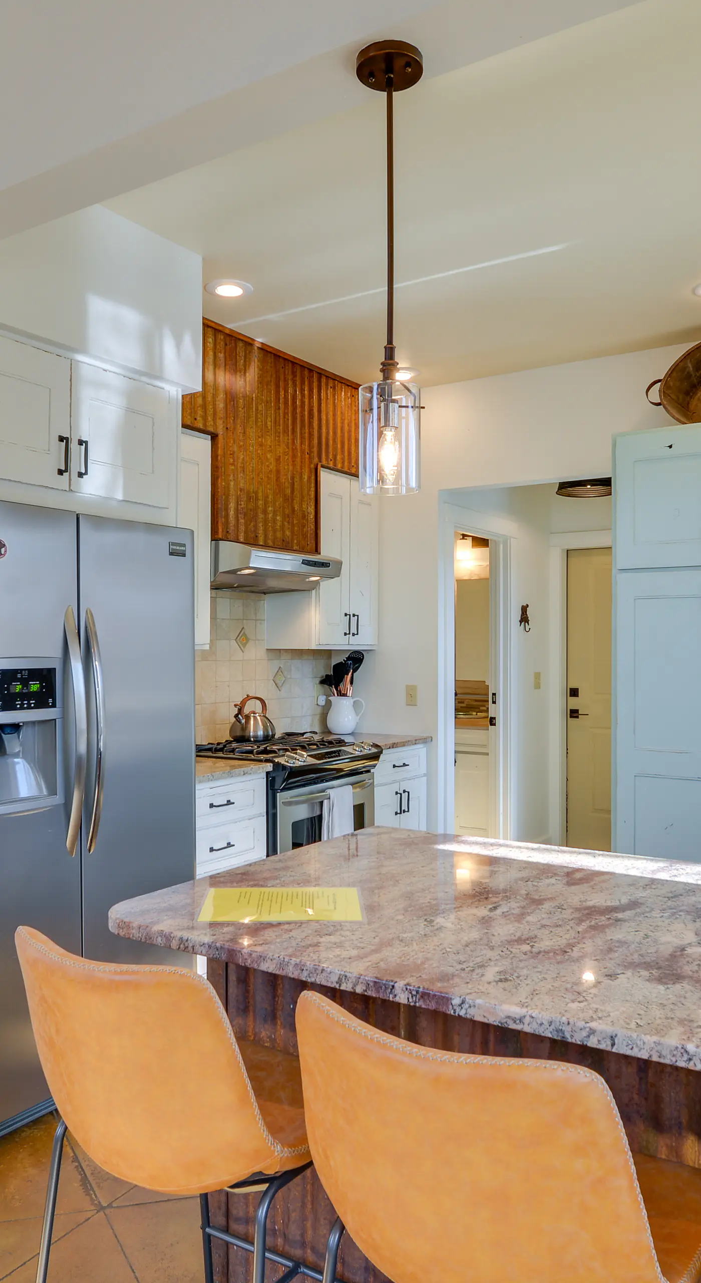 Buena Vista Vacation Home: Hot Tub, Mountain Views
