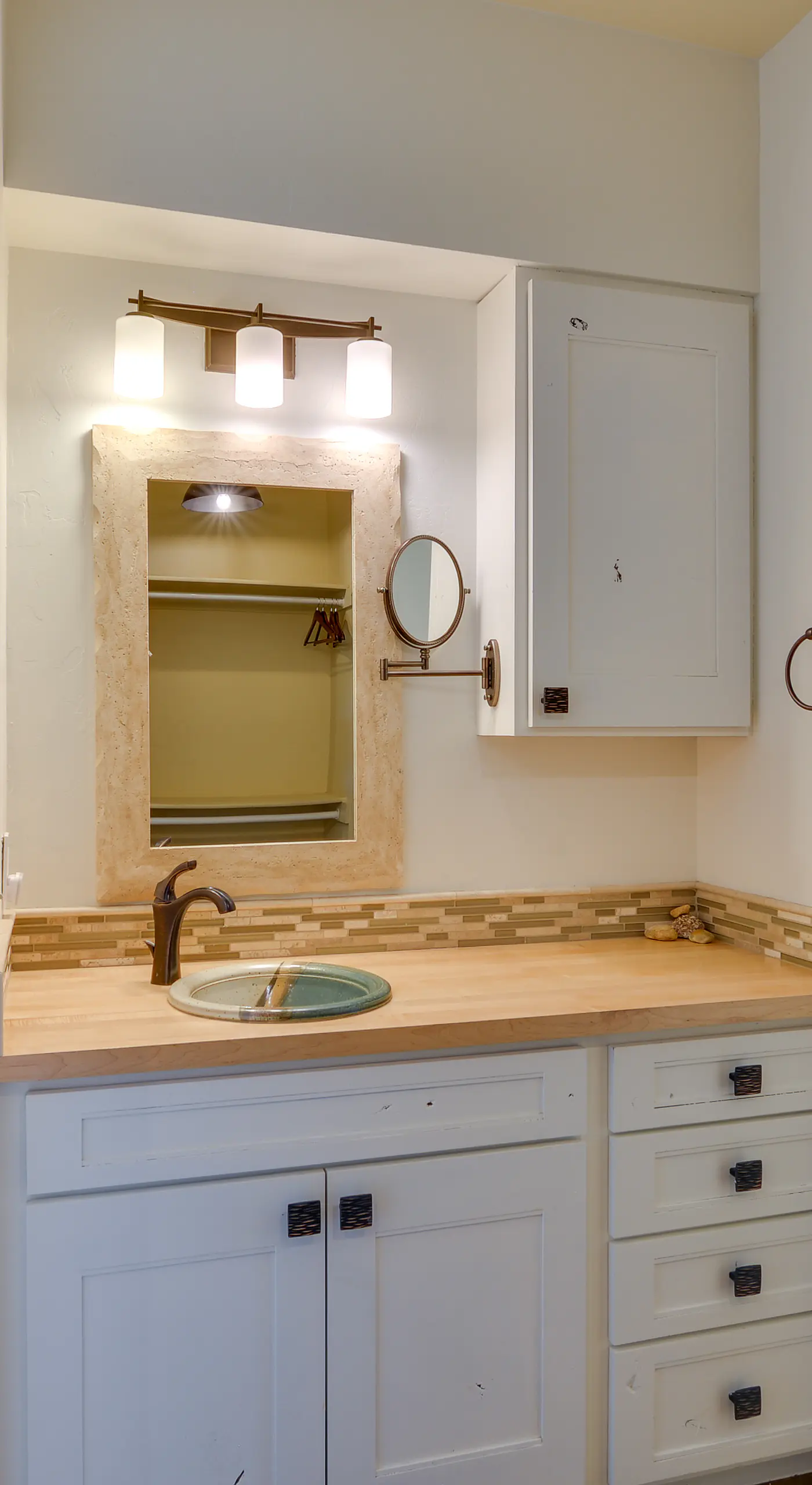 Buena Vista Vacation Home: Hot Tub, Mountain Views