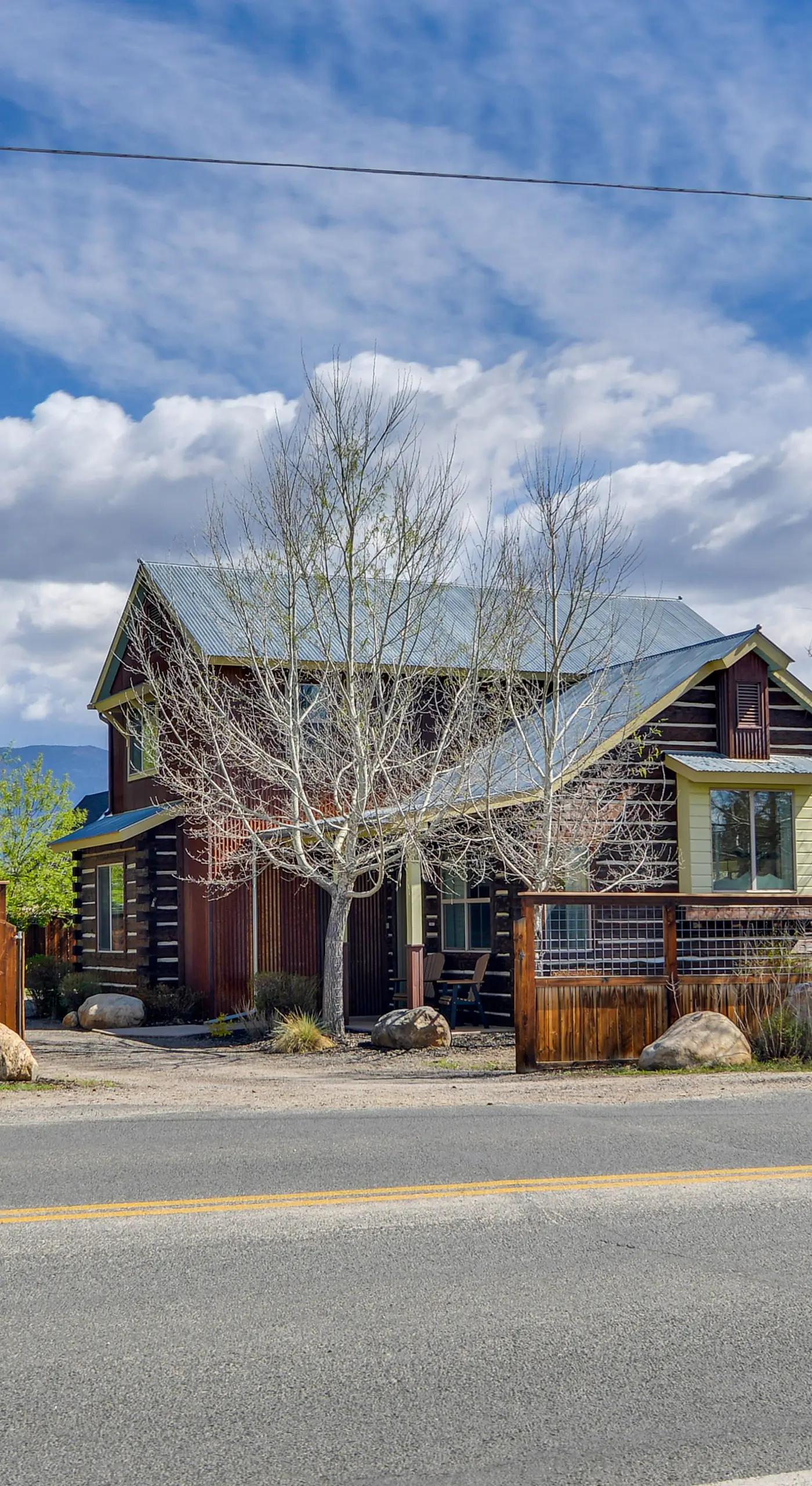 Buena Vista Vacation Home: Hot Tub, Mountain Views