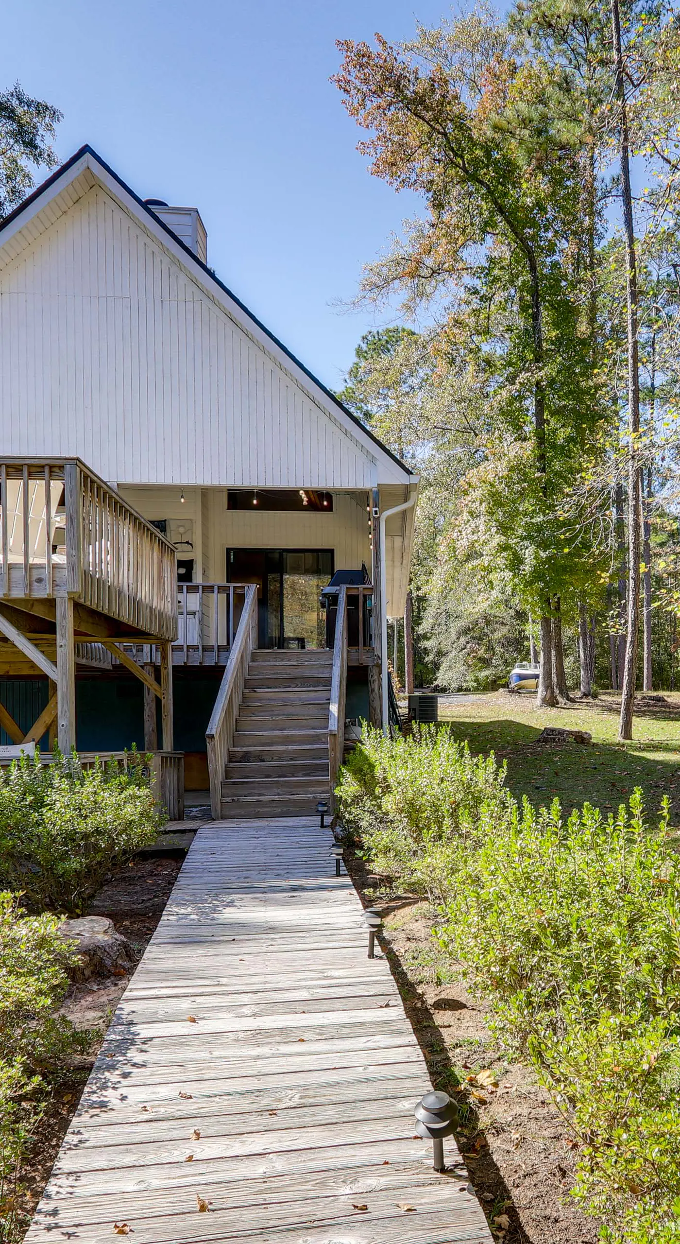 Wilderness Retreat on Crooked Creek, Lake Sinclair