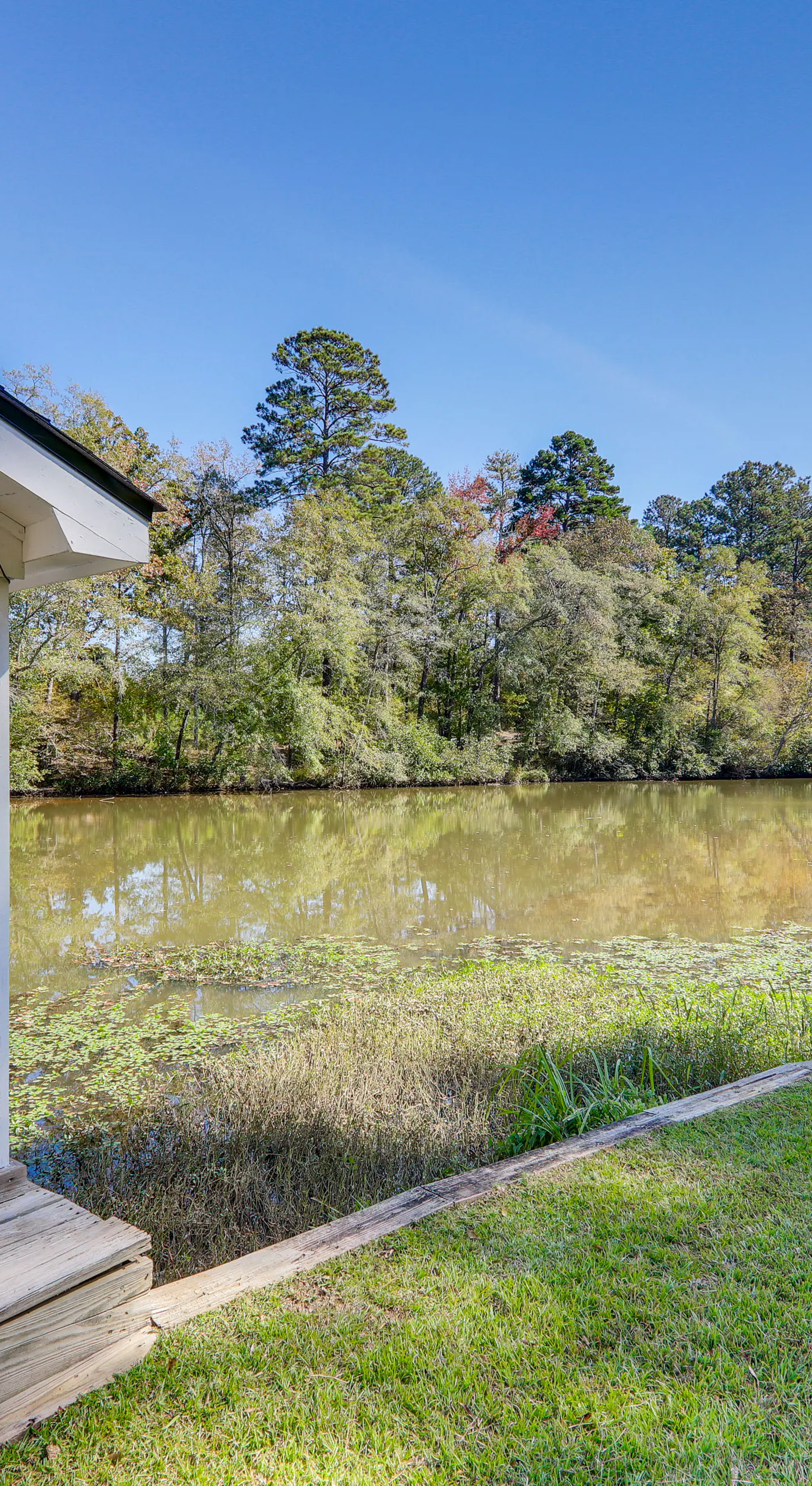 Wilderness Retreat on Crooked Creek, Lake Sinclair