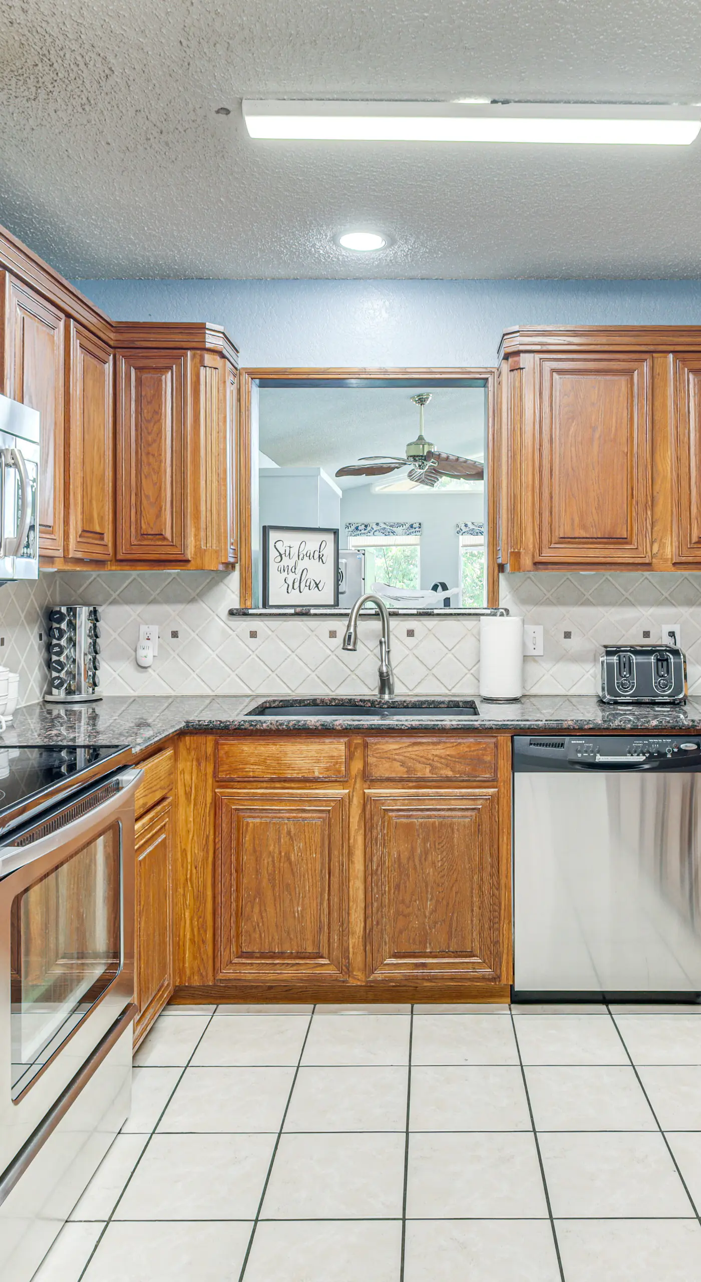 Luxury Lake Granbury Home: Dock, Hot Tub & Decks!