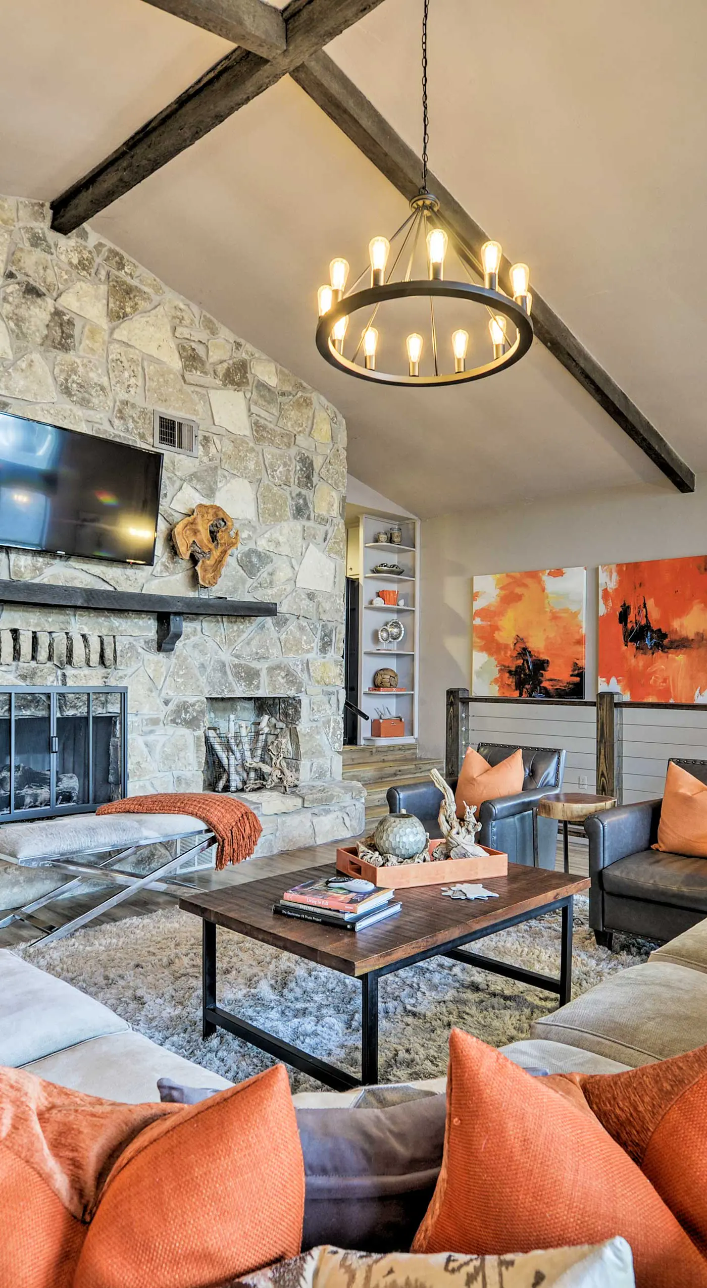 Bright n’ Breezy Waterfront Lake Granbury Getaway!