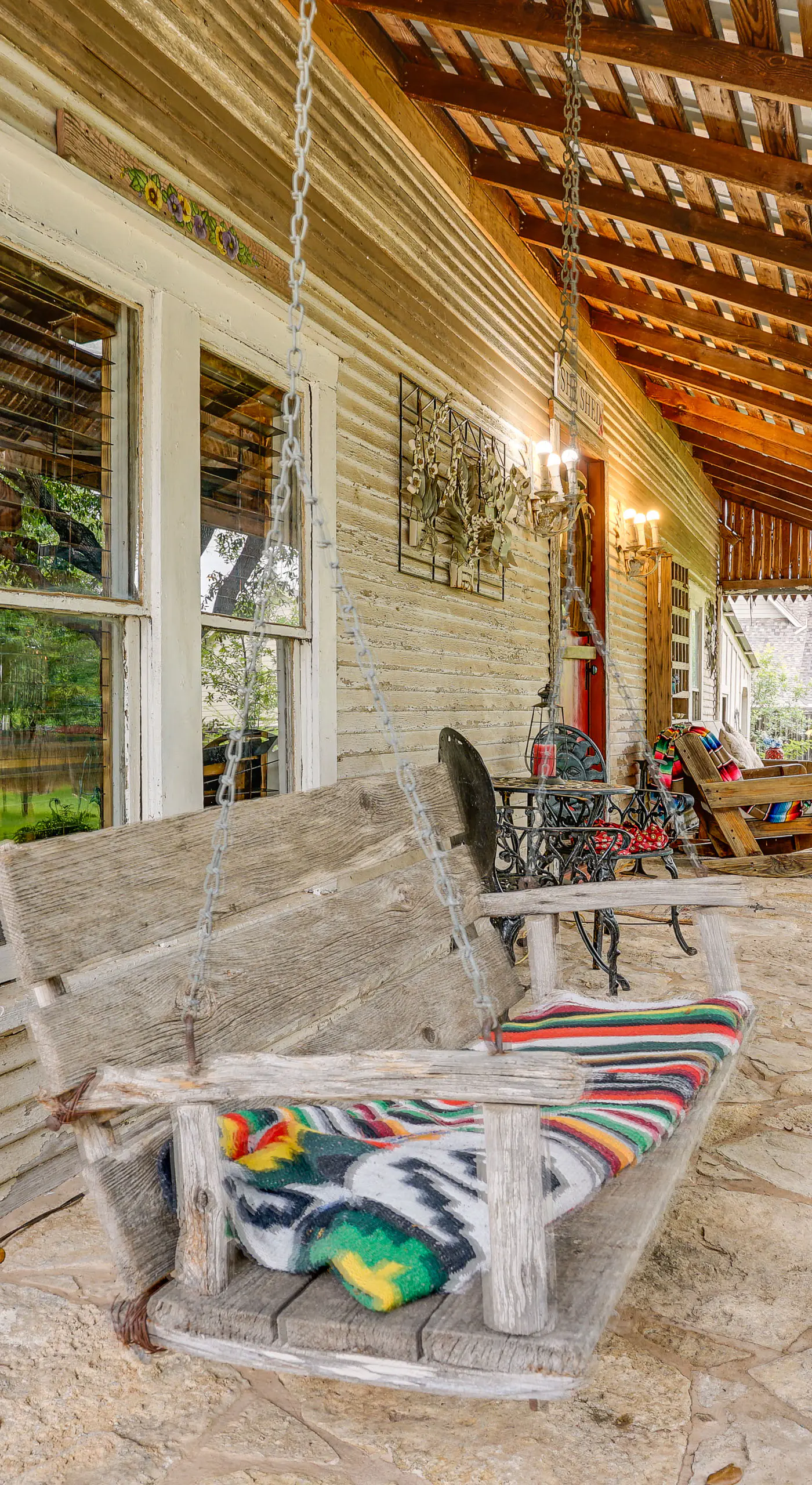 Walk to Granbury Square & Beach! 'Texas Cottage'