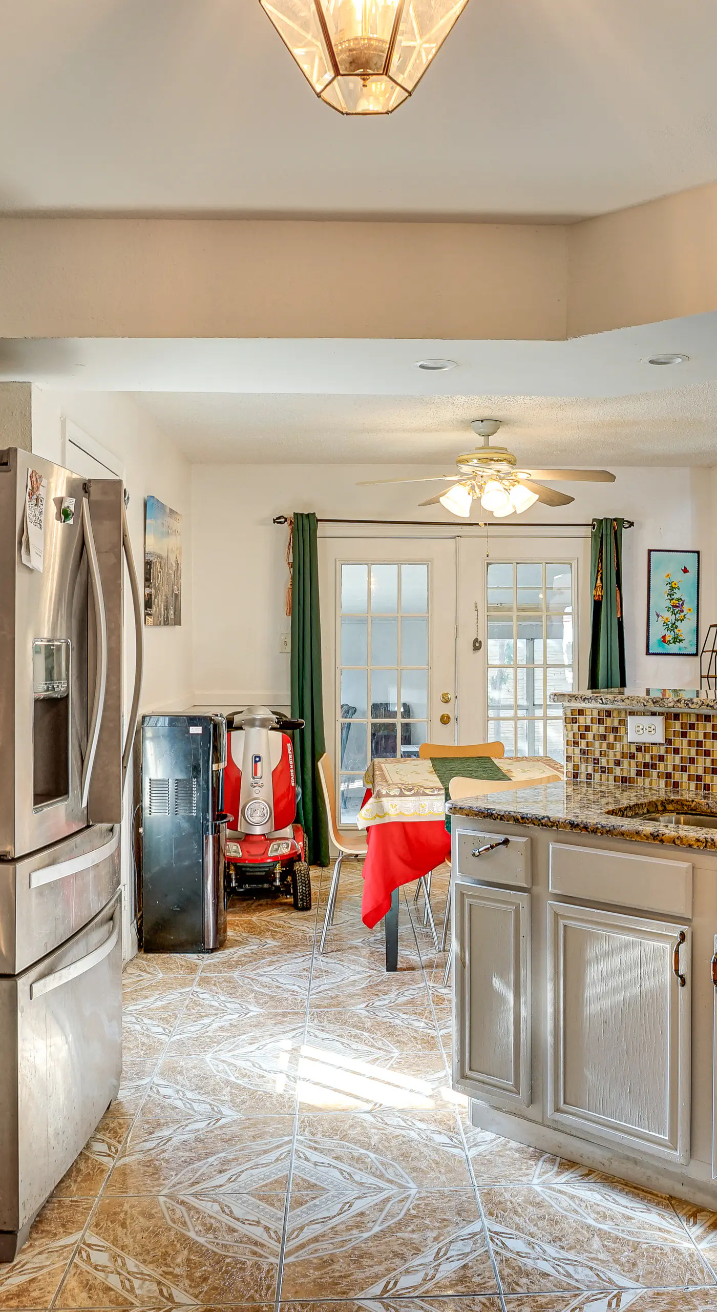 Large Families Welcome! Spacious Fort Worth Home