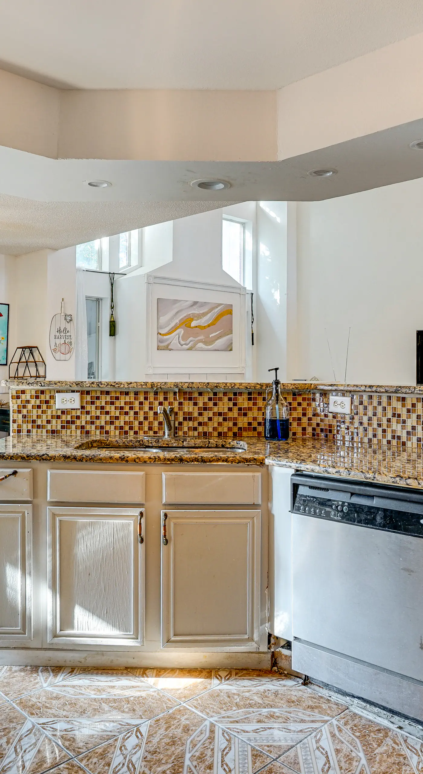 Large Families Welcome! Spacious Fort Worth Home
