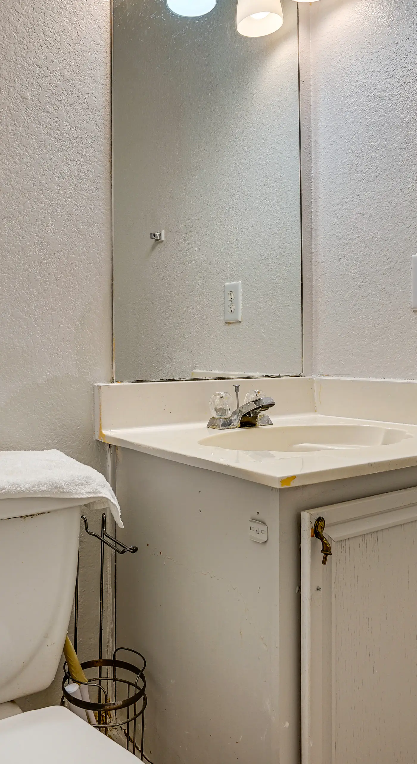 Large Families Welcome! Spacious Fort Worth Home