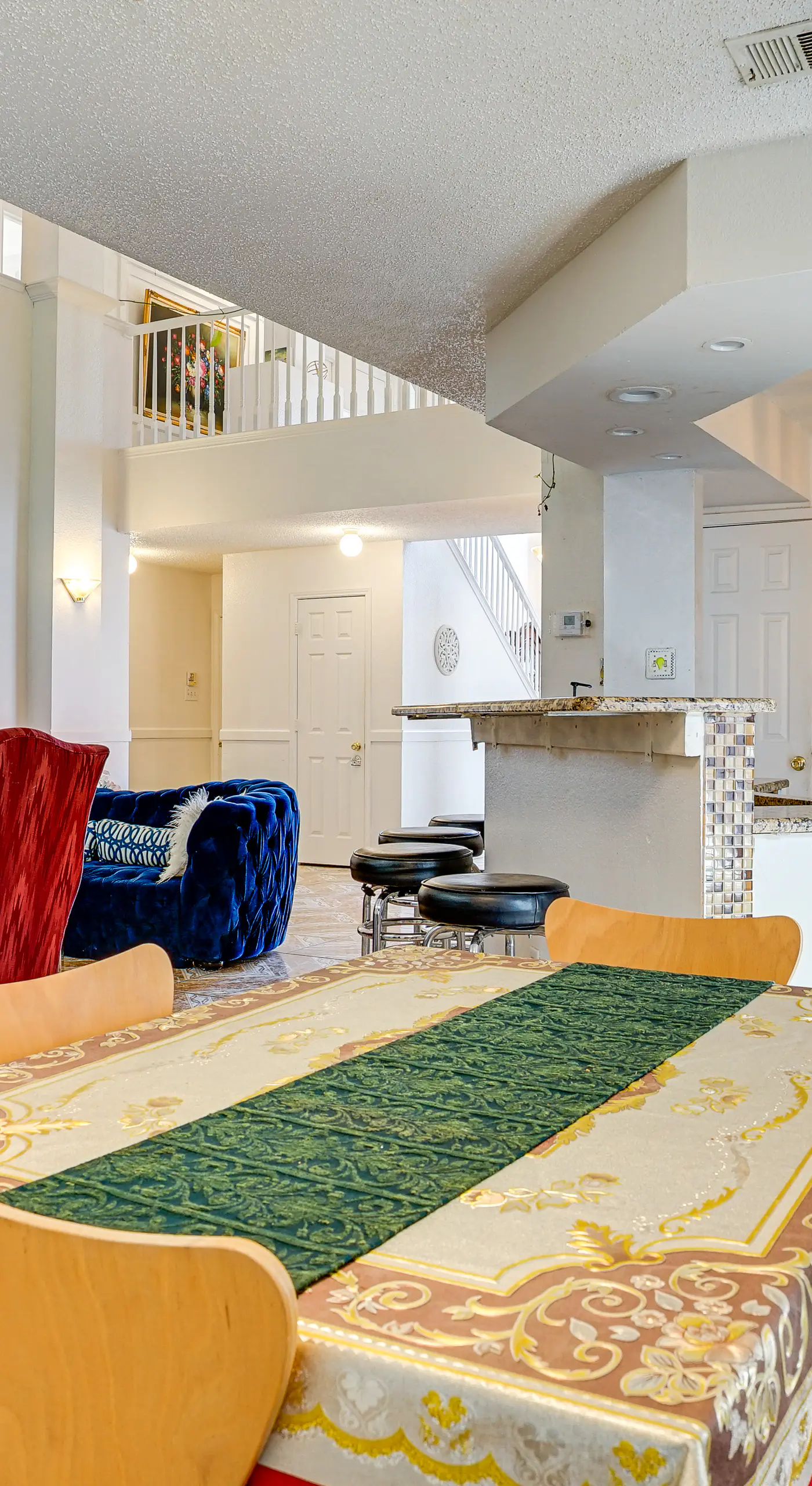 Large Families Welcome! Spacious Fort Worth Home