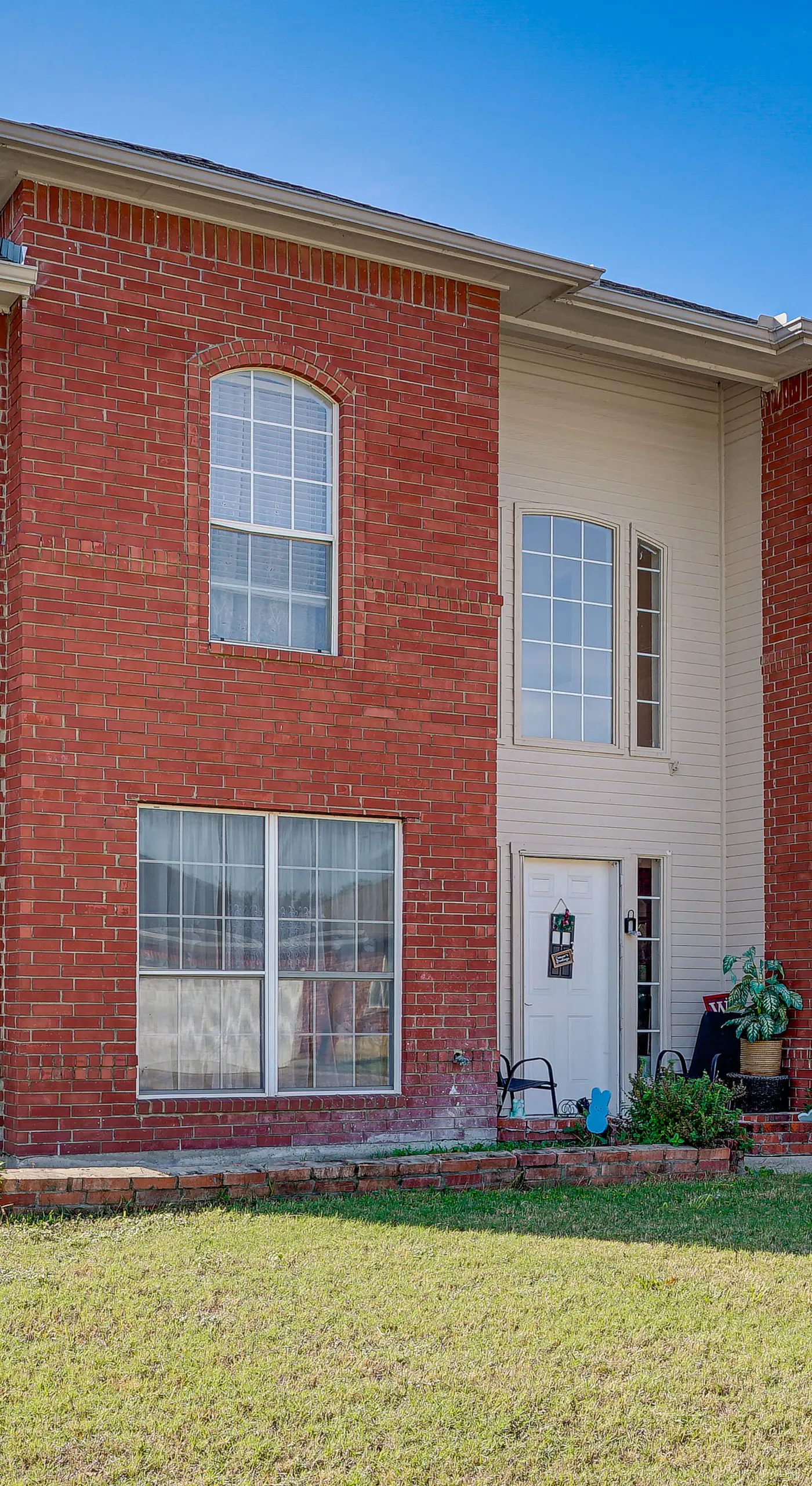 Large Families Welcome! Spacious Fort Worth Home