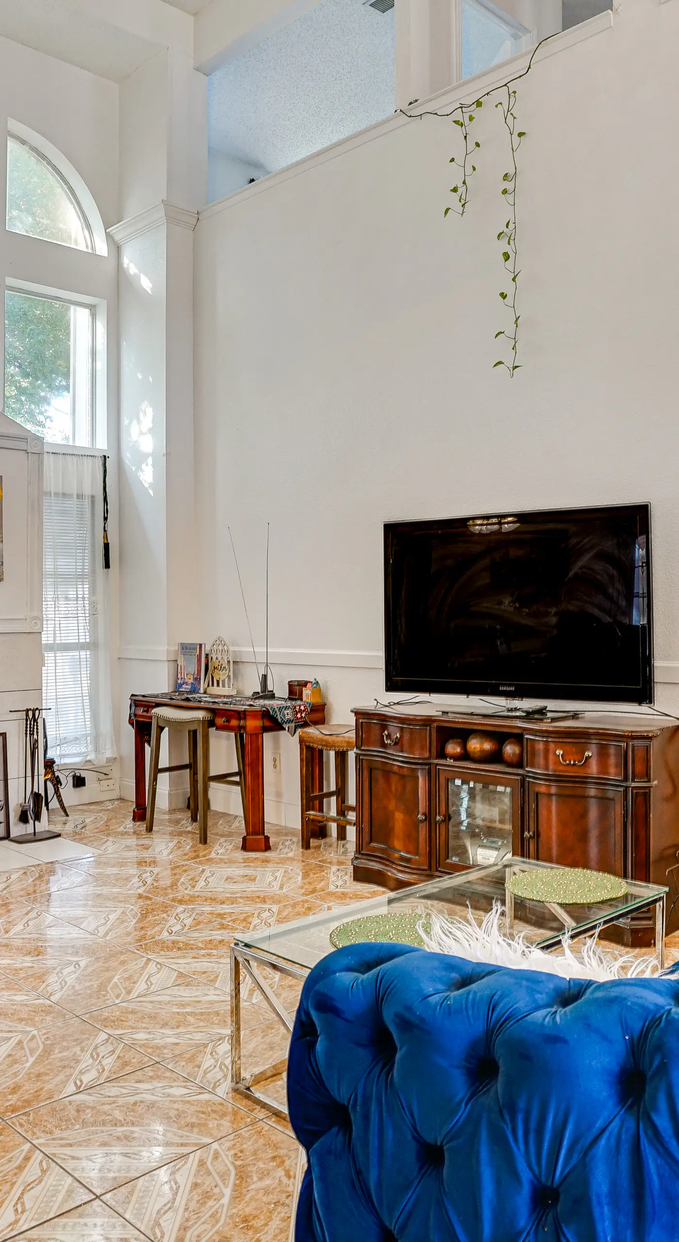 Large Families Welcome! Spacious Fort Worth Home