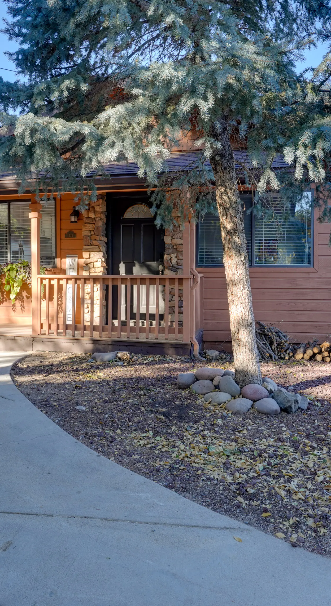 Hot Tub, Mountain Views: Scenic Prescott Home