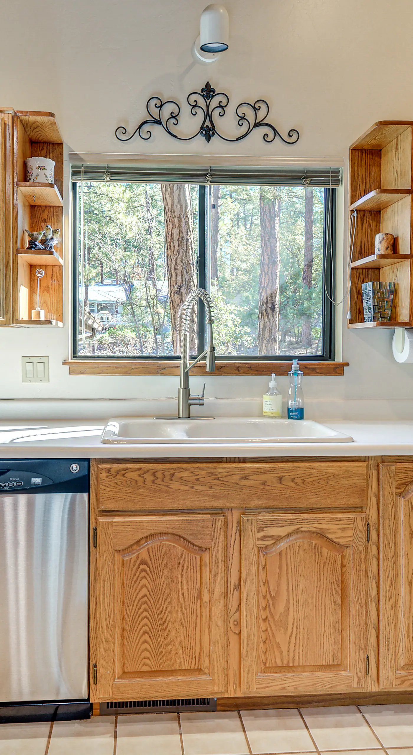 Prescott Retreat w/ Community Perks, Near Downtown