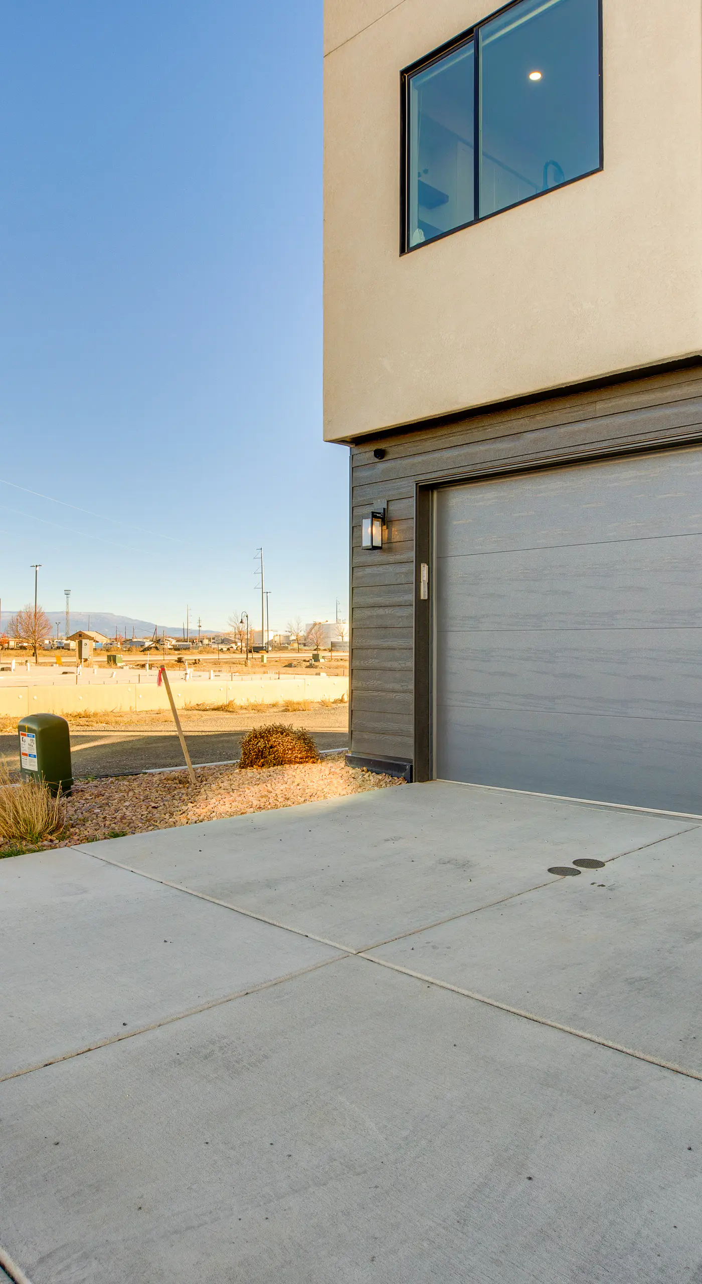 Mtn-View Balcony: Riverside Grand Junction Home!