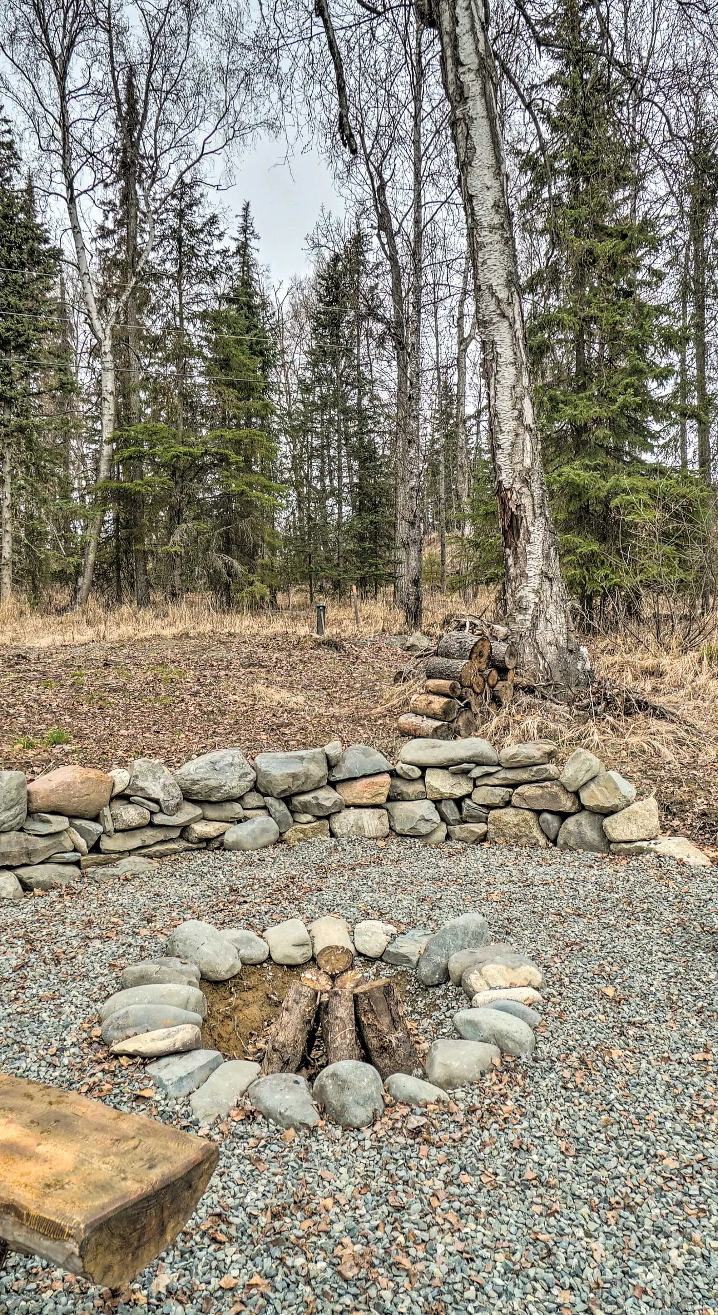 Cozy Downtown Soldotna Cabin: Dogs Welcome!