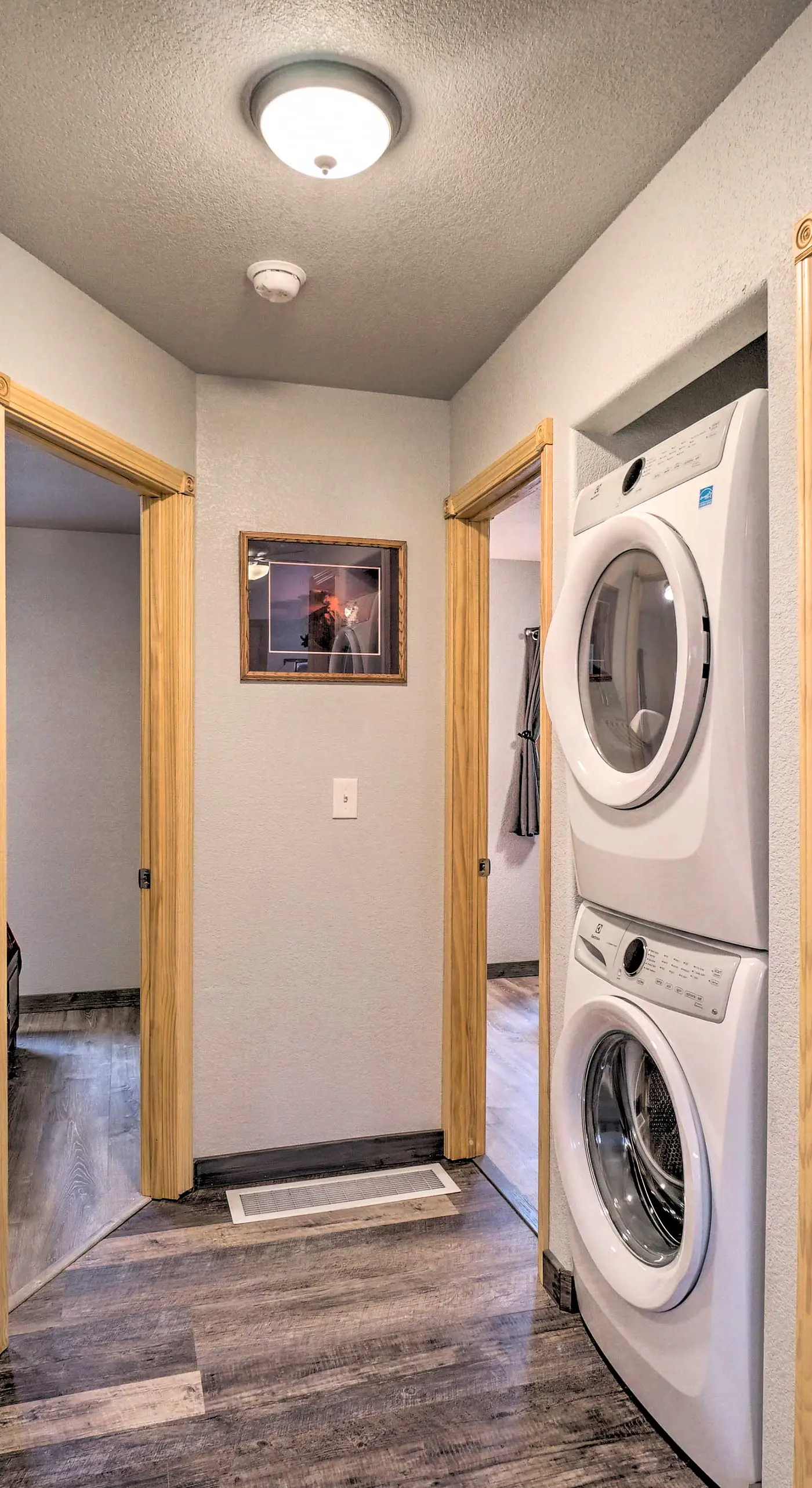 Cozy Downtown Soldotna Cabin: Dogs Welcome!