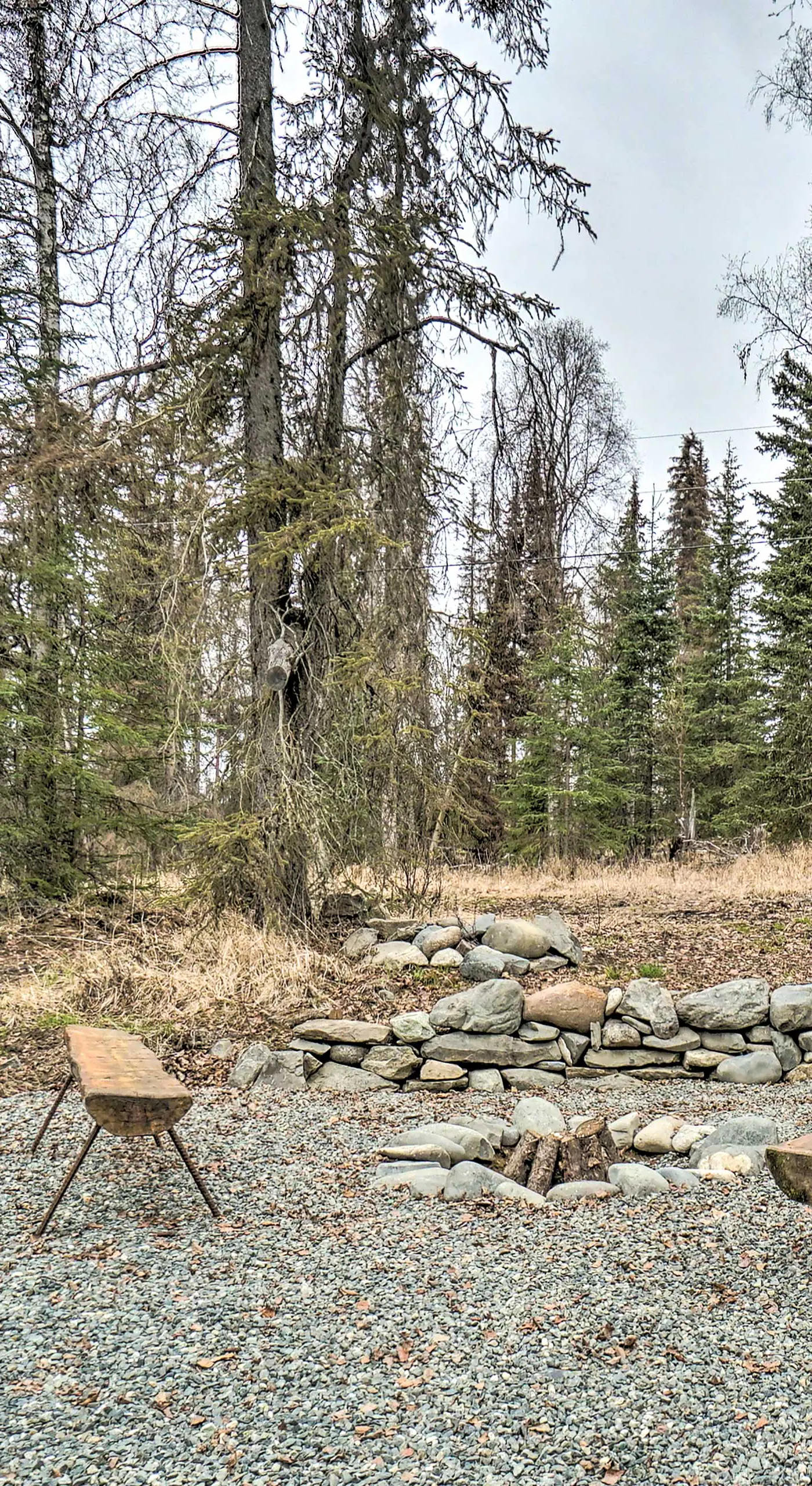 Cozy Downtown Soldotna Cabin: Dogs Welcome!