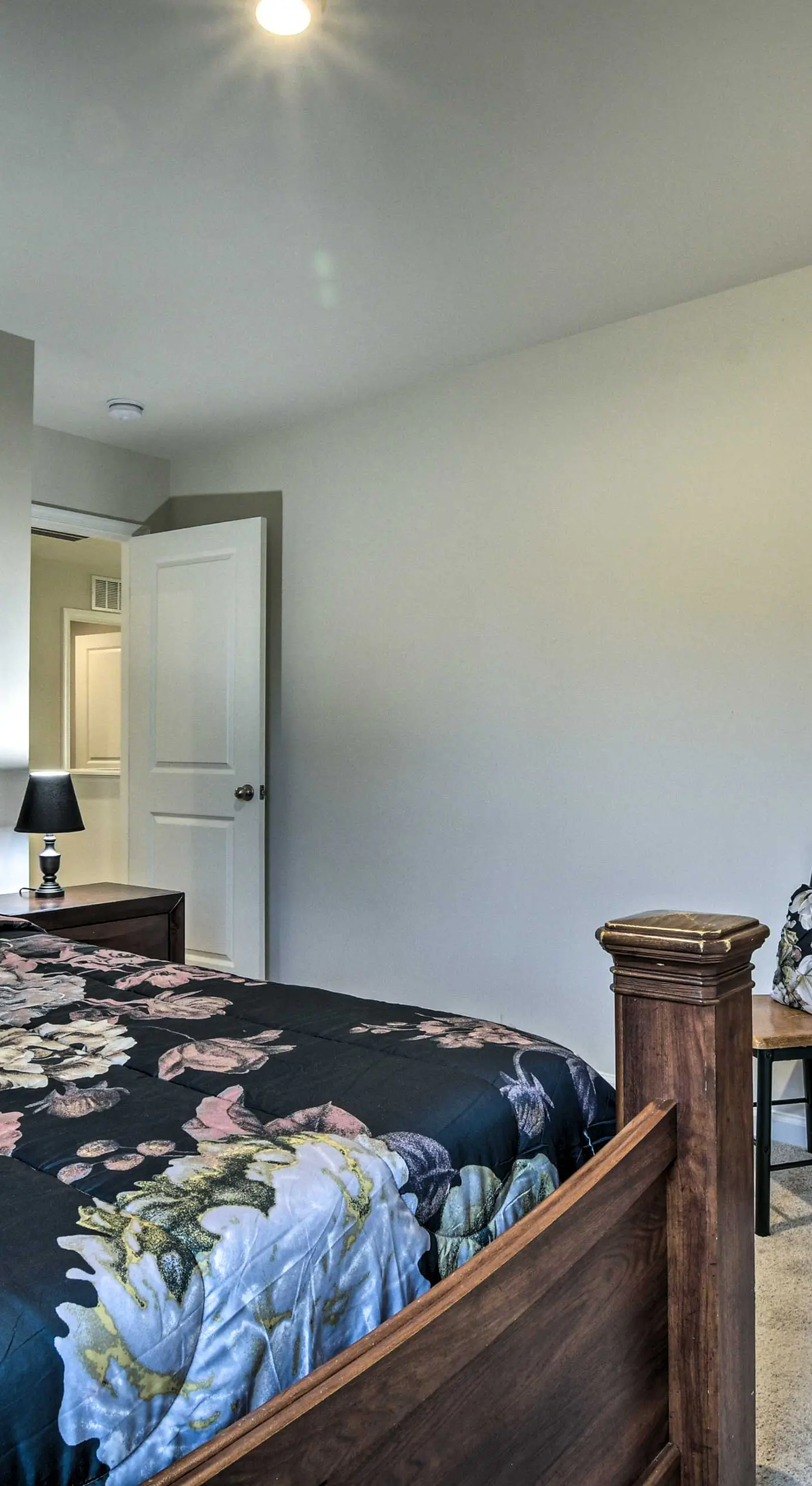 9 Mi to Duke University: Spacious Home w/ Yard!