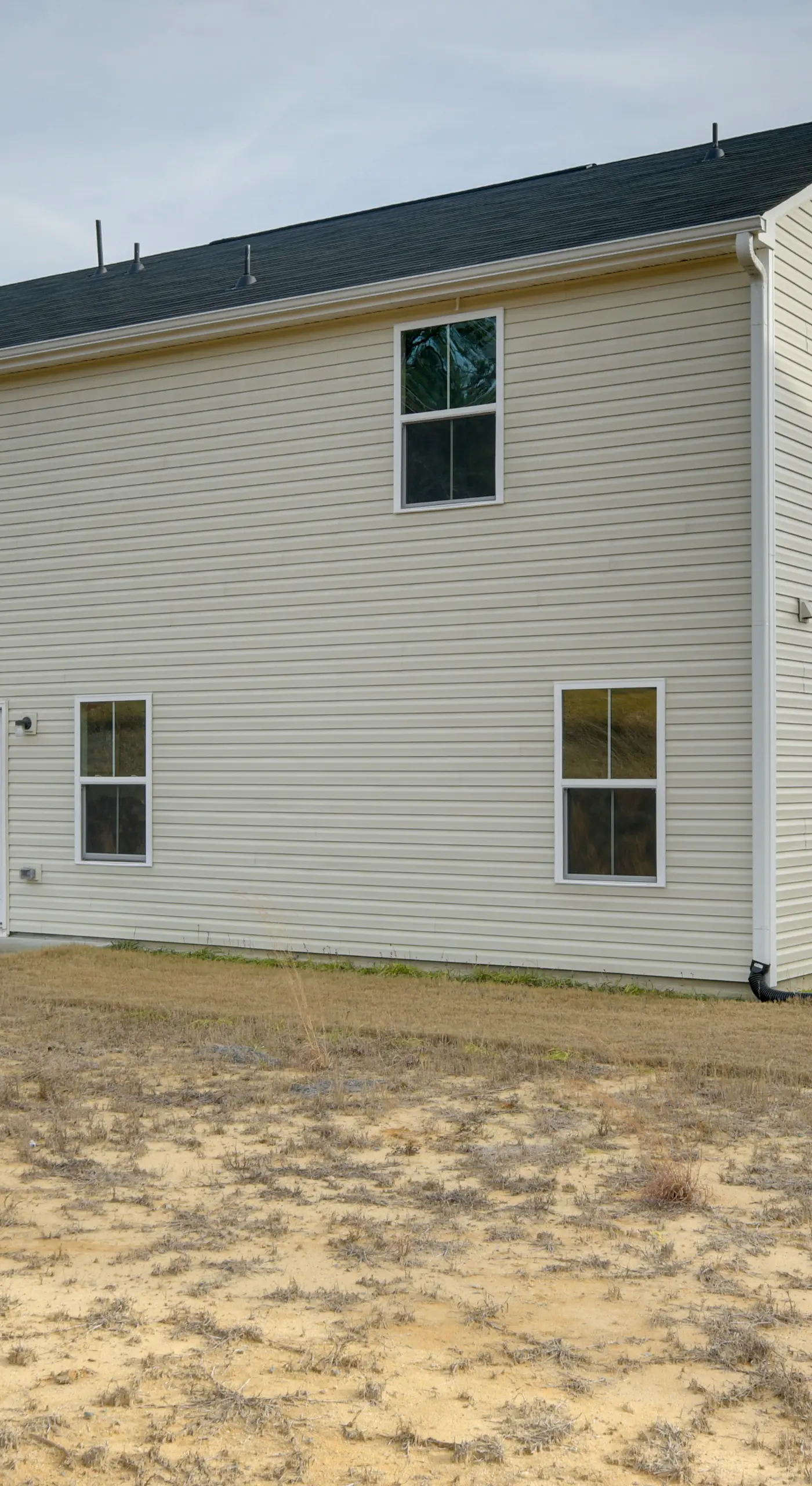 9 Mi to Duke University: Spacious Home w/ Yard!