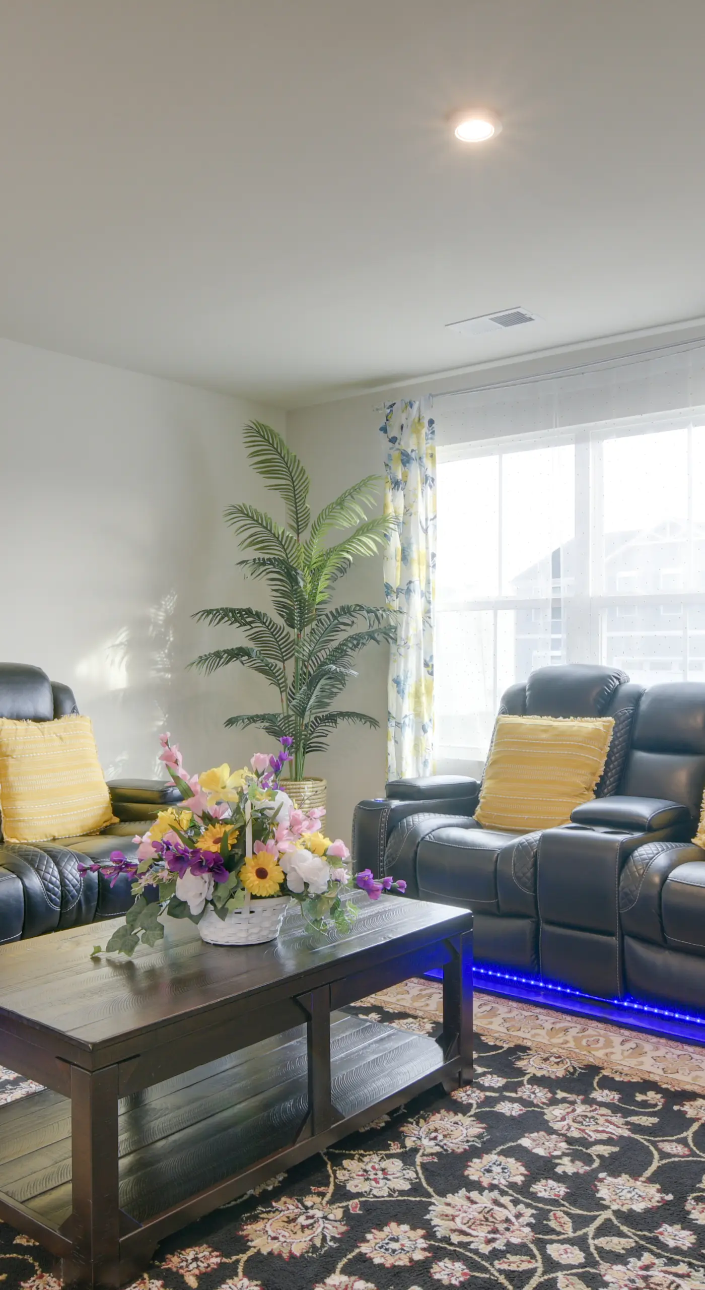 9 Mi to Duke University: Spacious Home w/ Yard!
